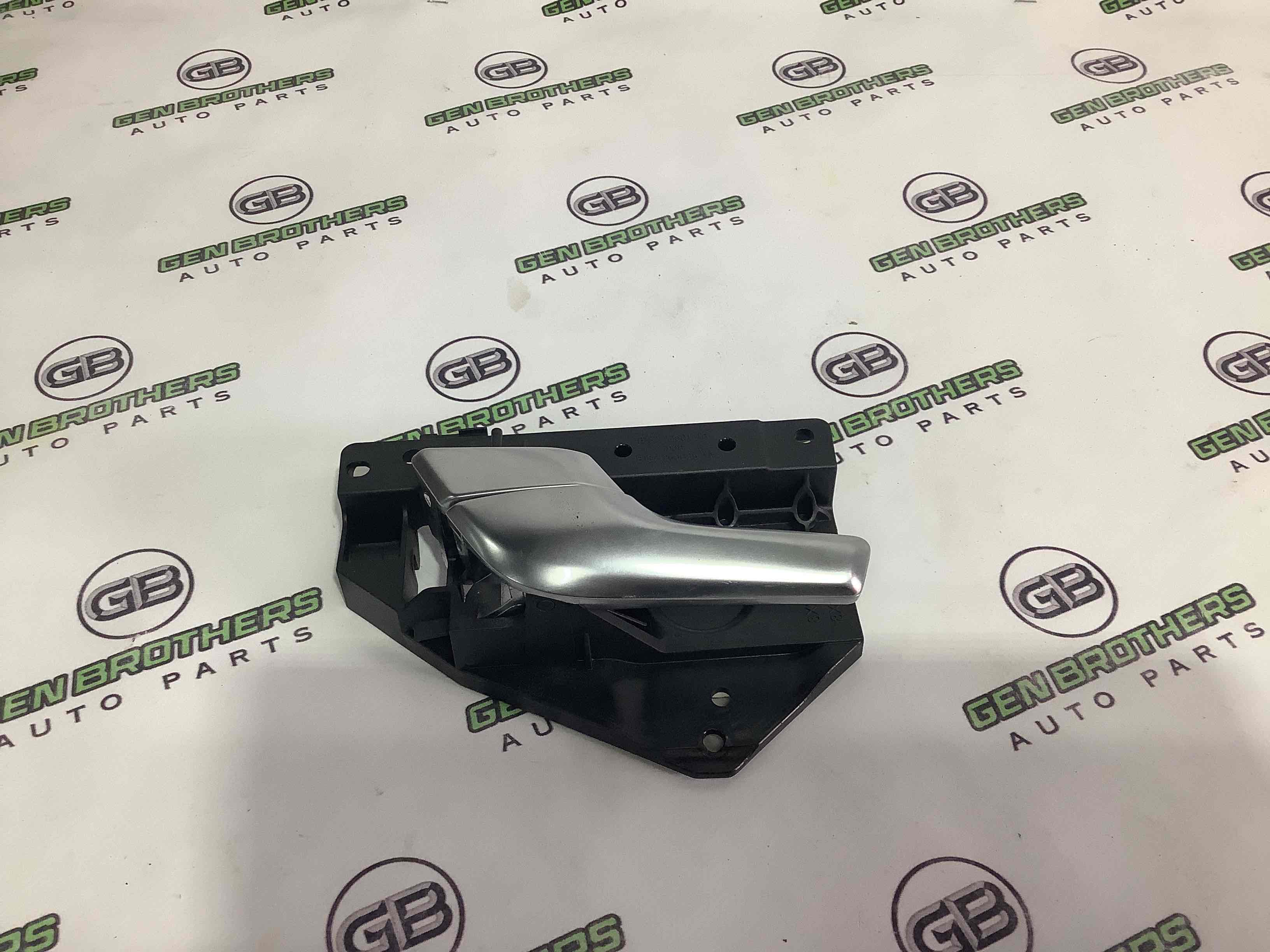 Ручка дверей салона внутренняя, поручень