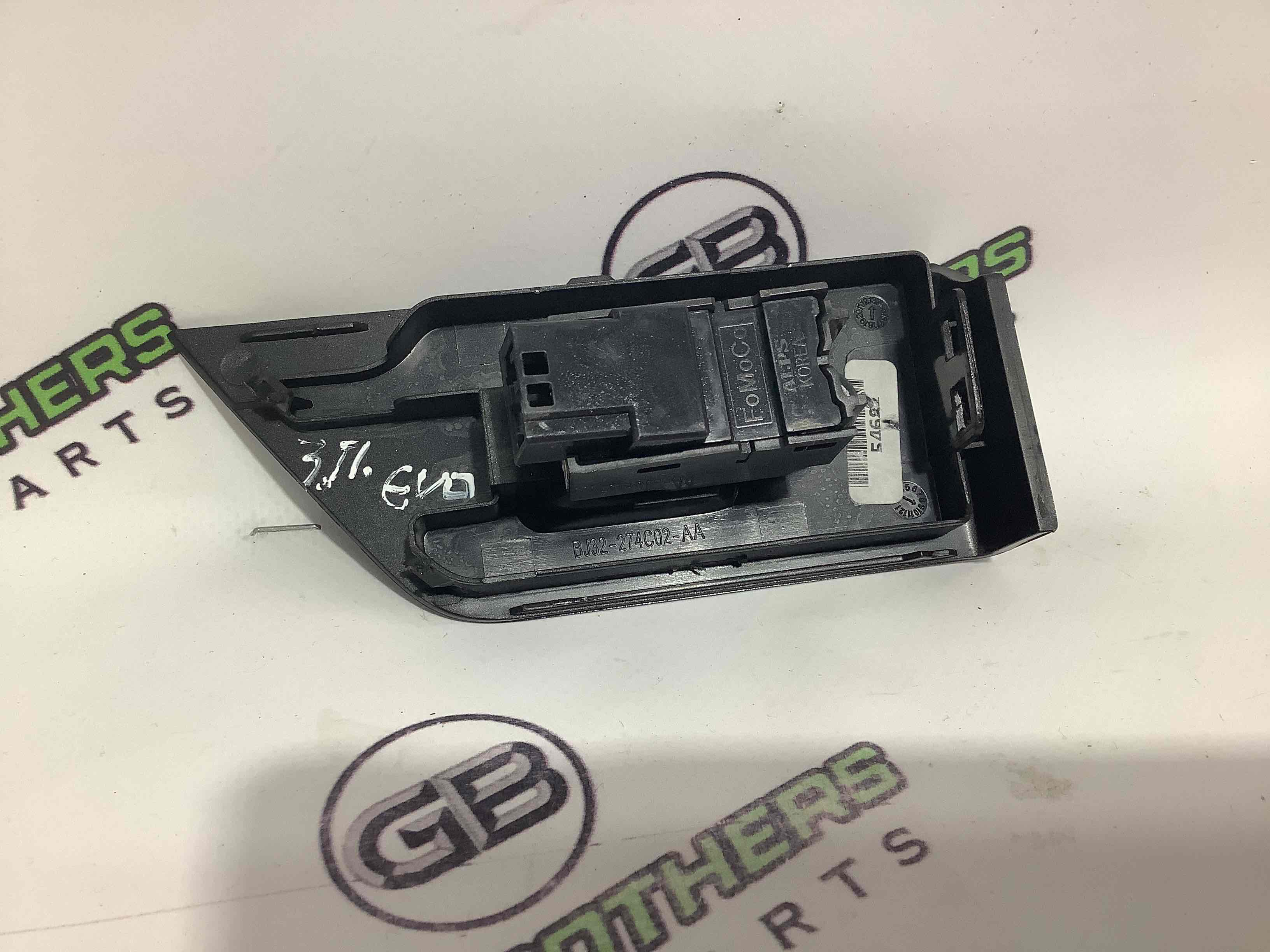 Кнопки управления стеклоподъемниками