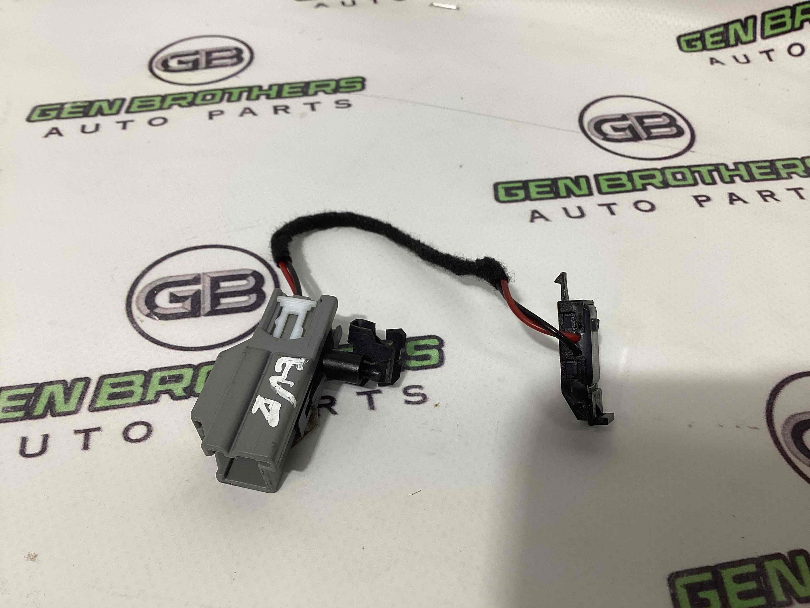 Фонарь салонный, плафон