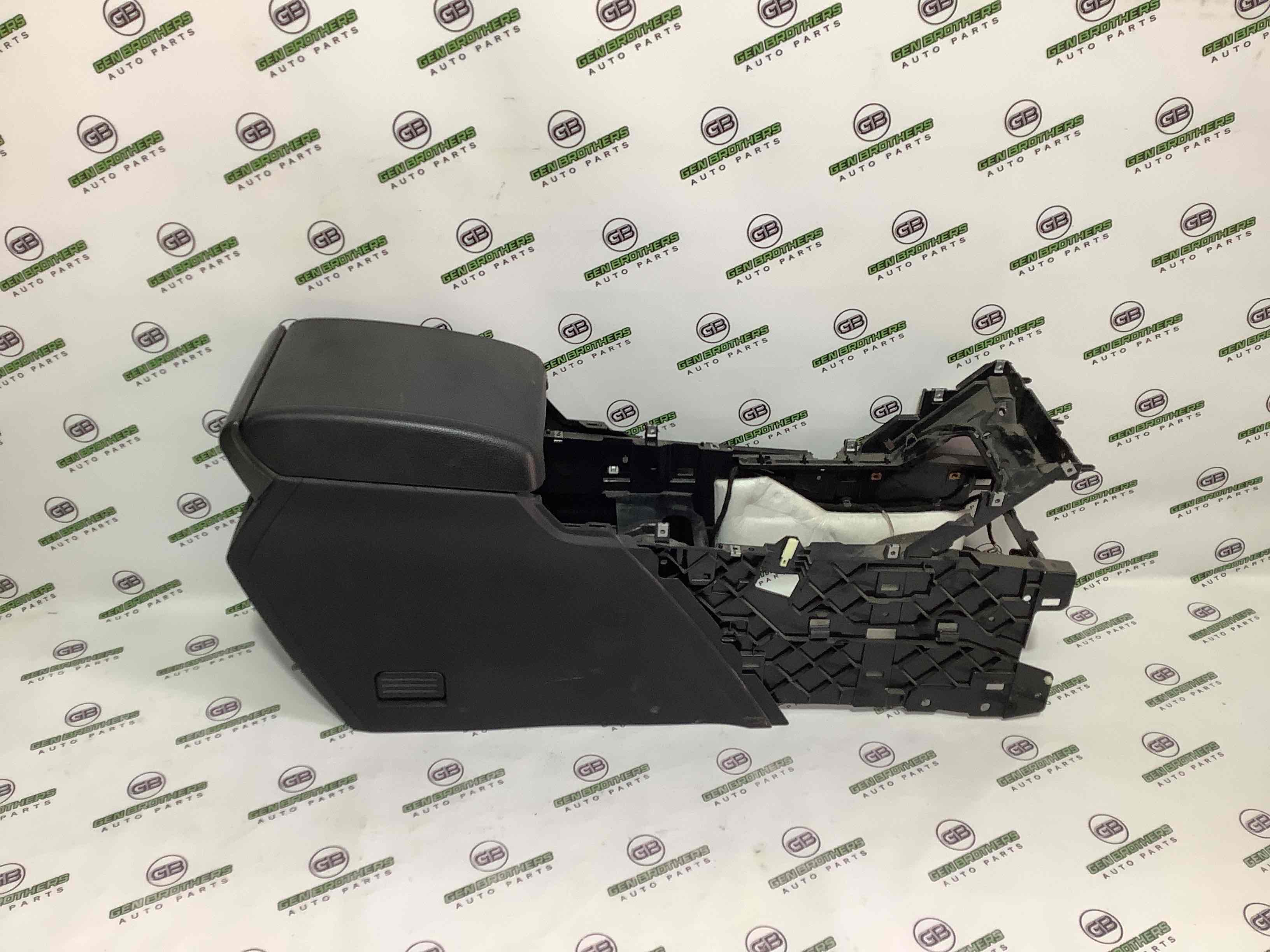 Подлокотник