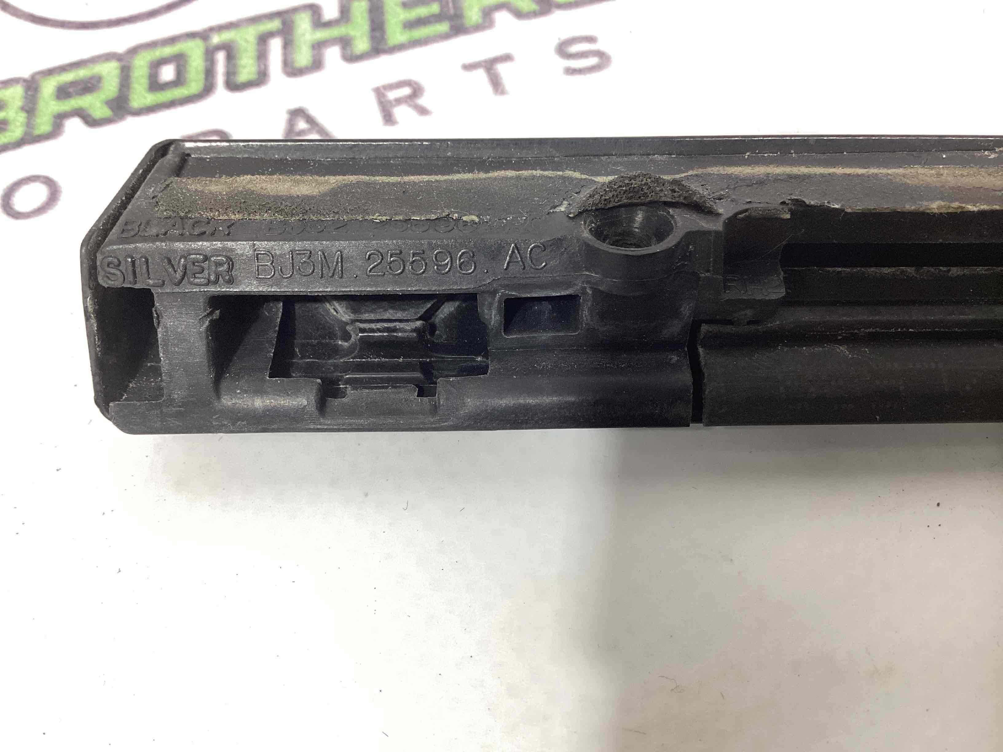 Уплотнитель стекла, двери