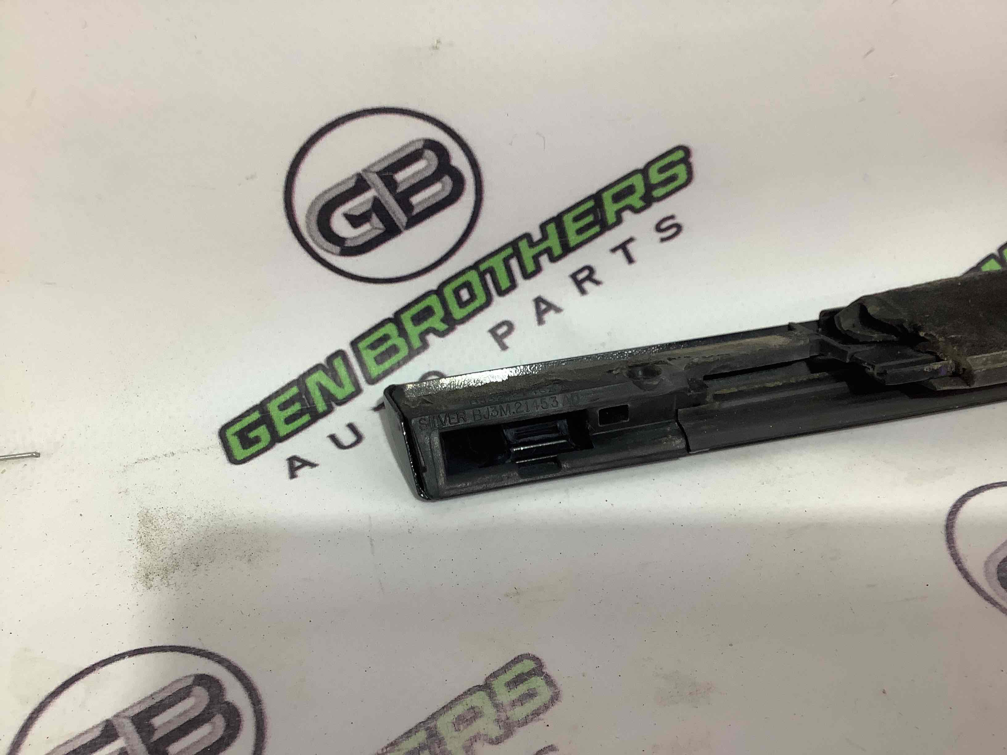 Уплотнитель стекла, двери