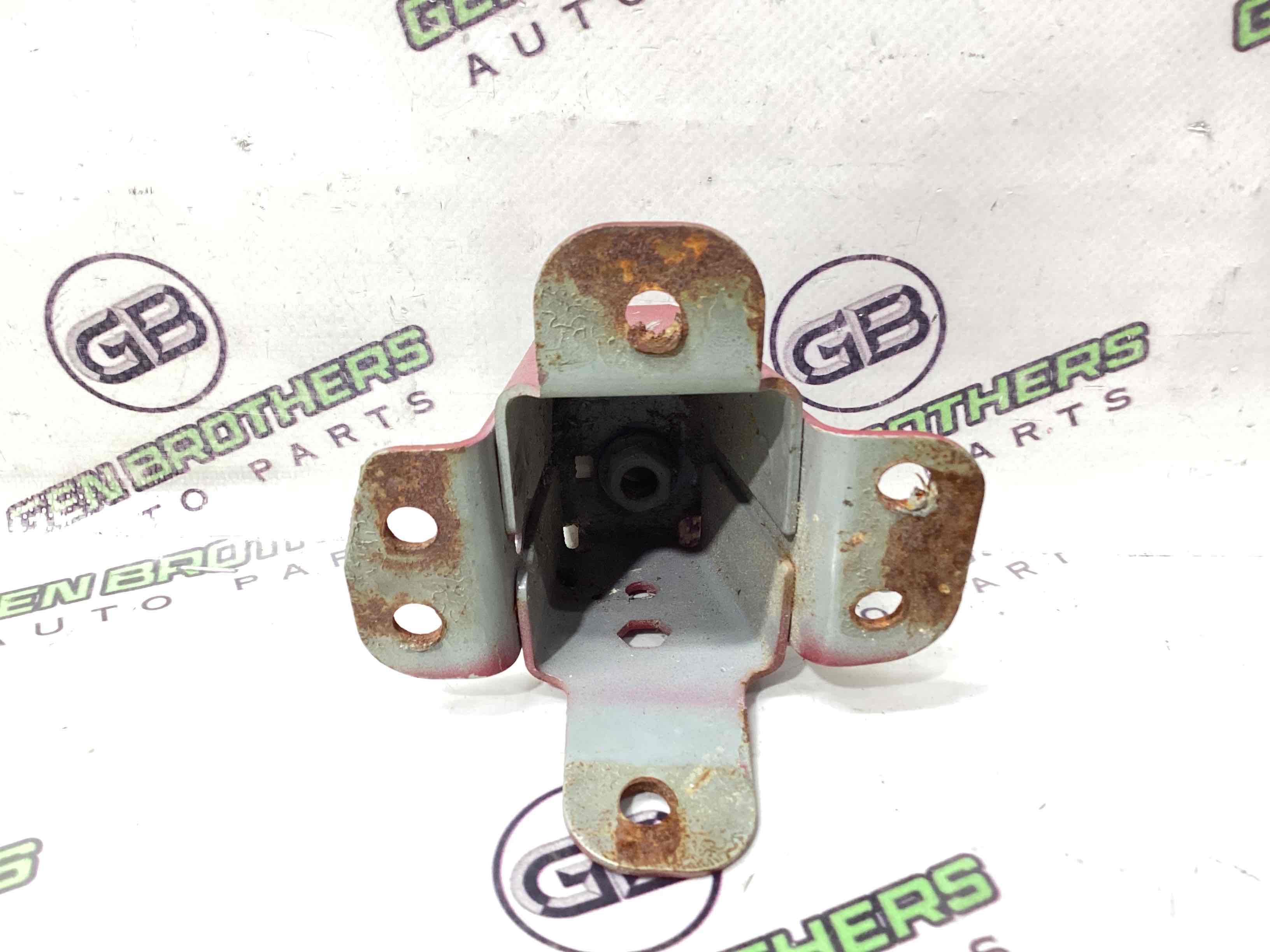 Крепление, кронштейн