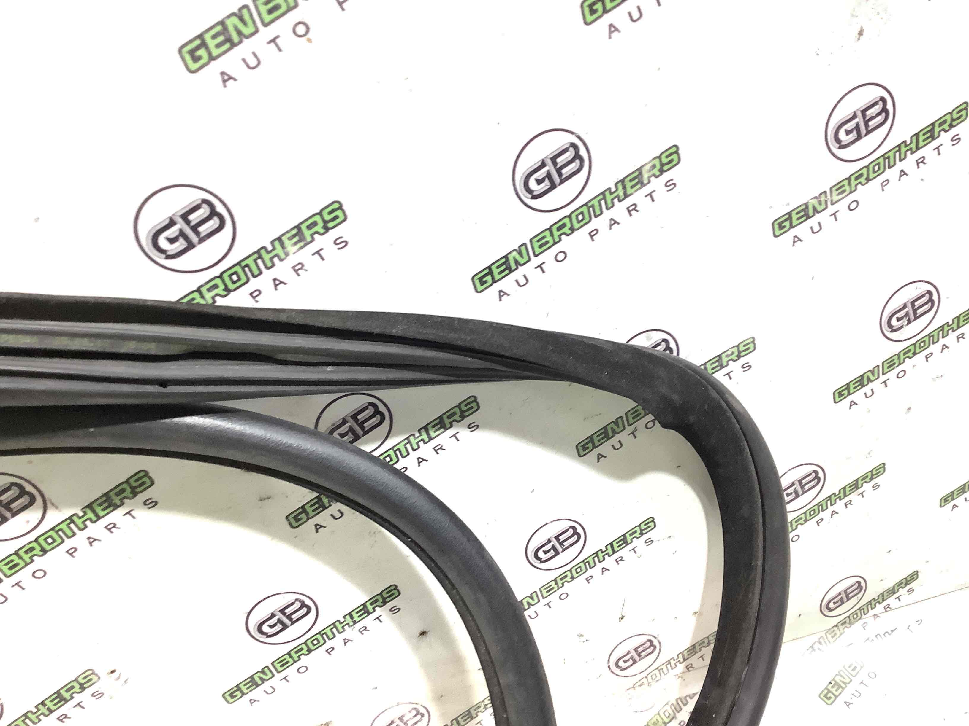 Уплотнитель стекла, двери