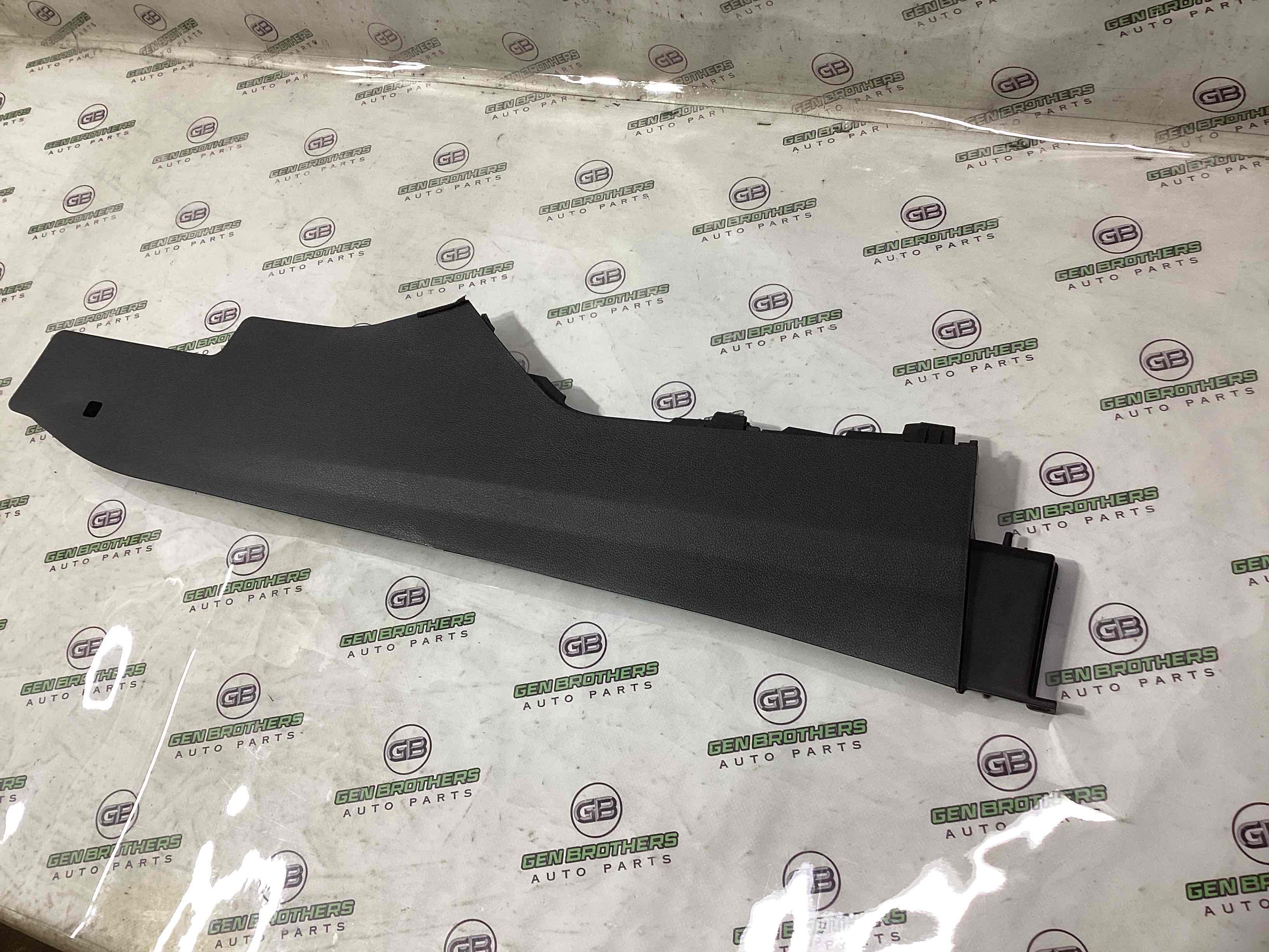 Оздоблення центральної консолі