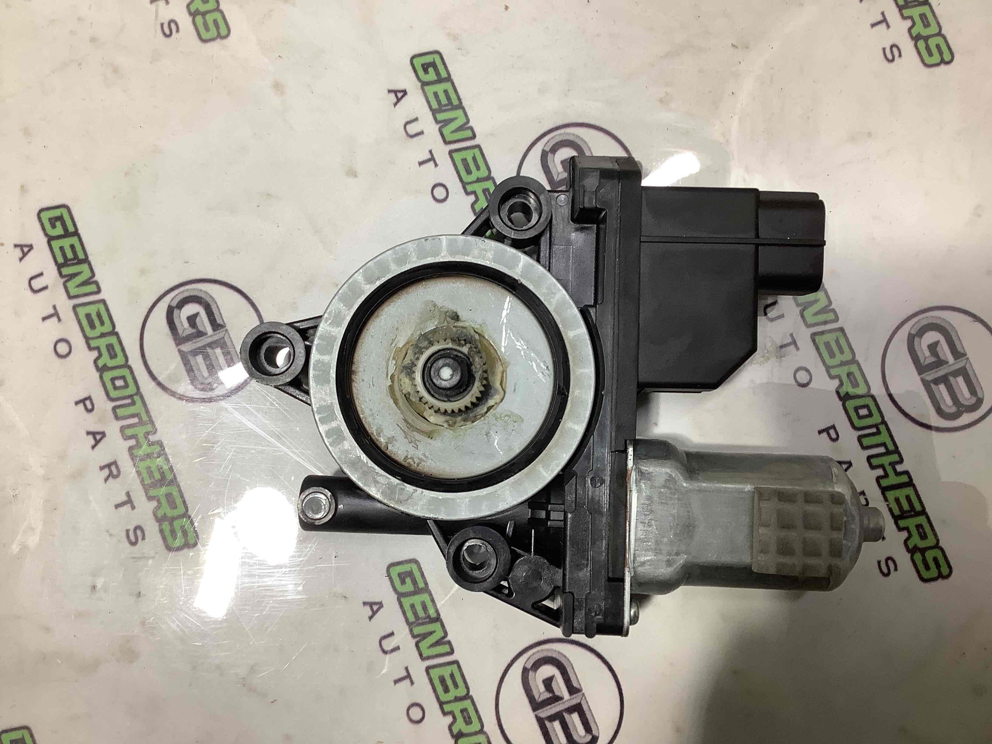 Моторчик склопідйомника