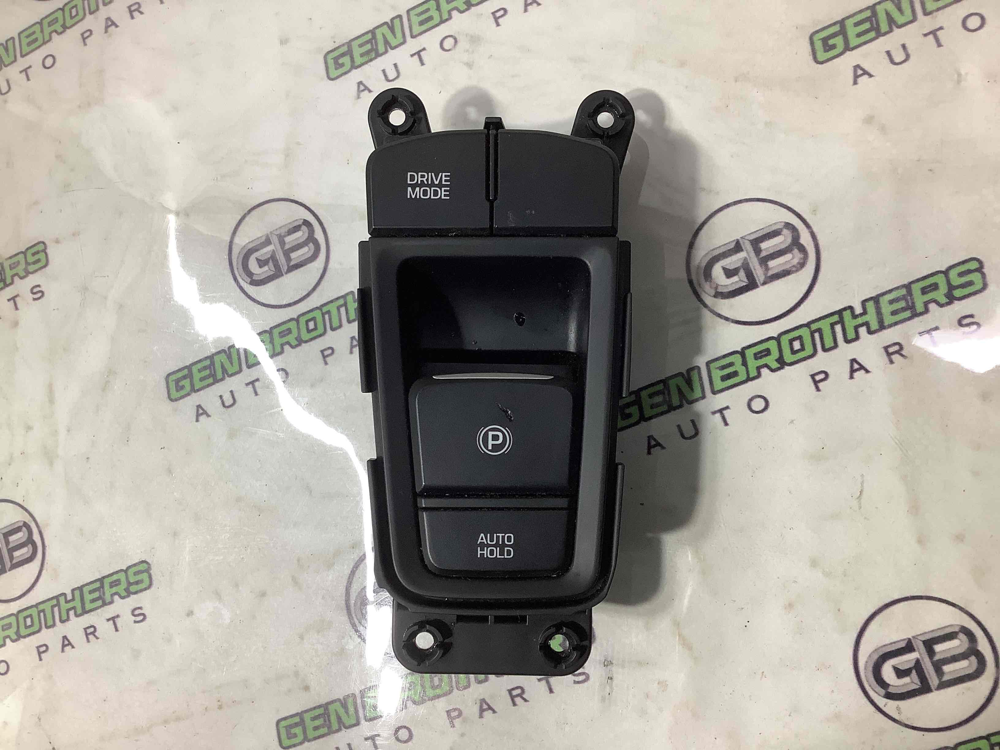 Кнопка ручного гальма ручника