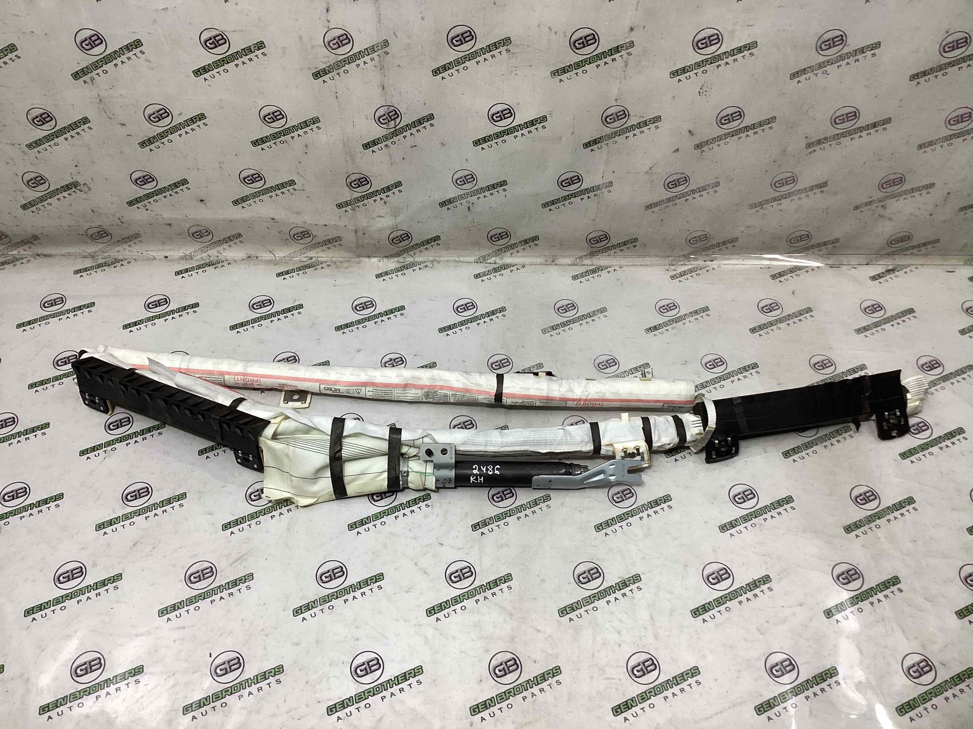 Подушка безпеки збоку шторка