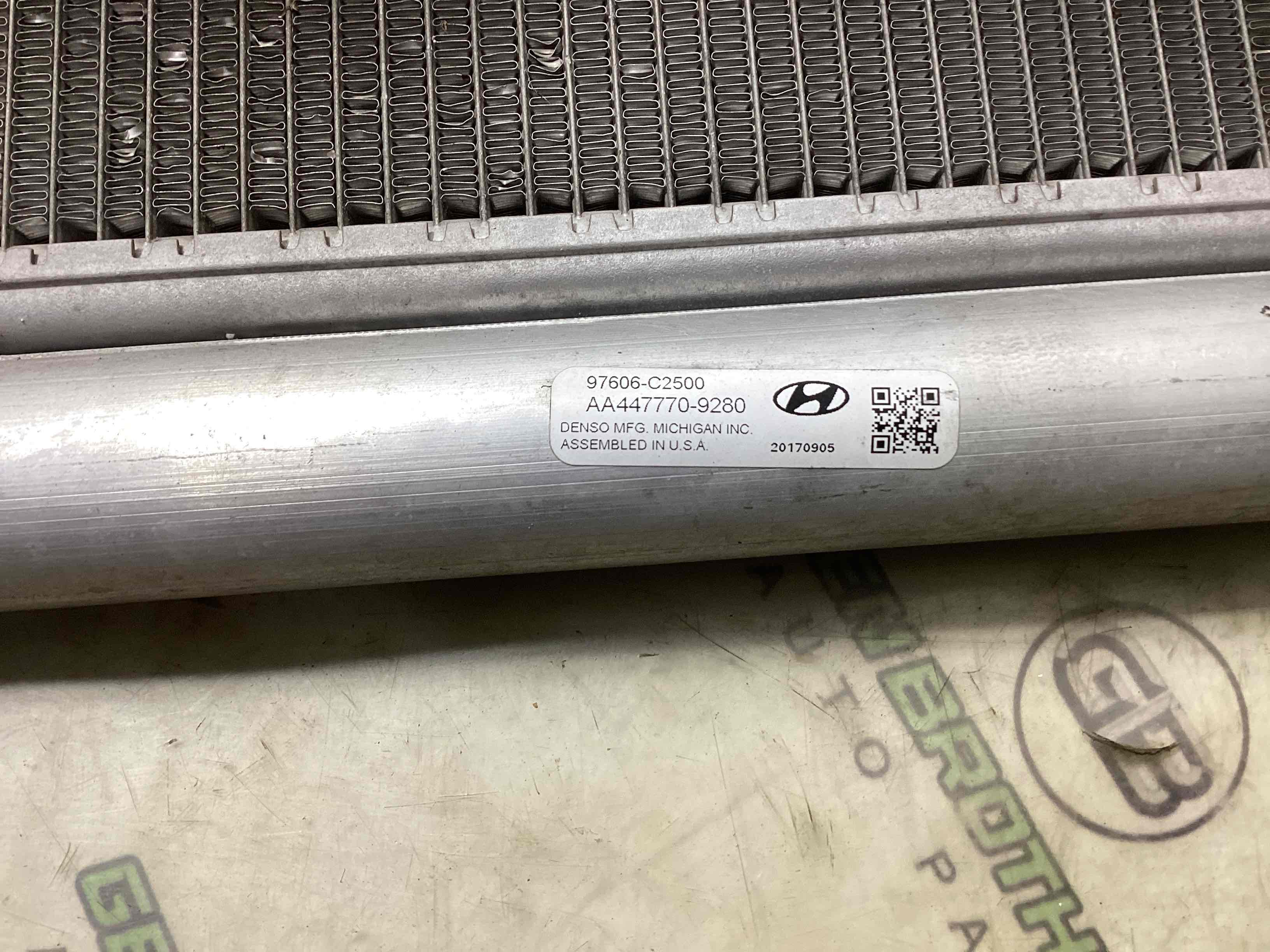 Радіатор кондиціонера