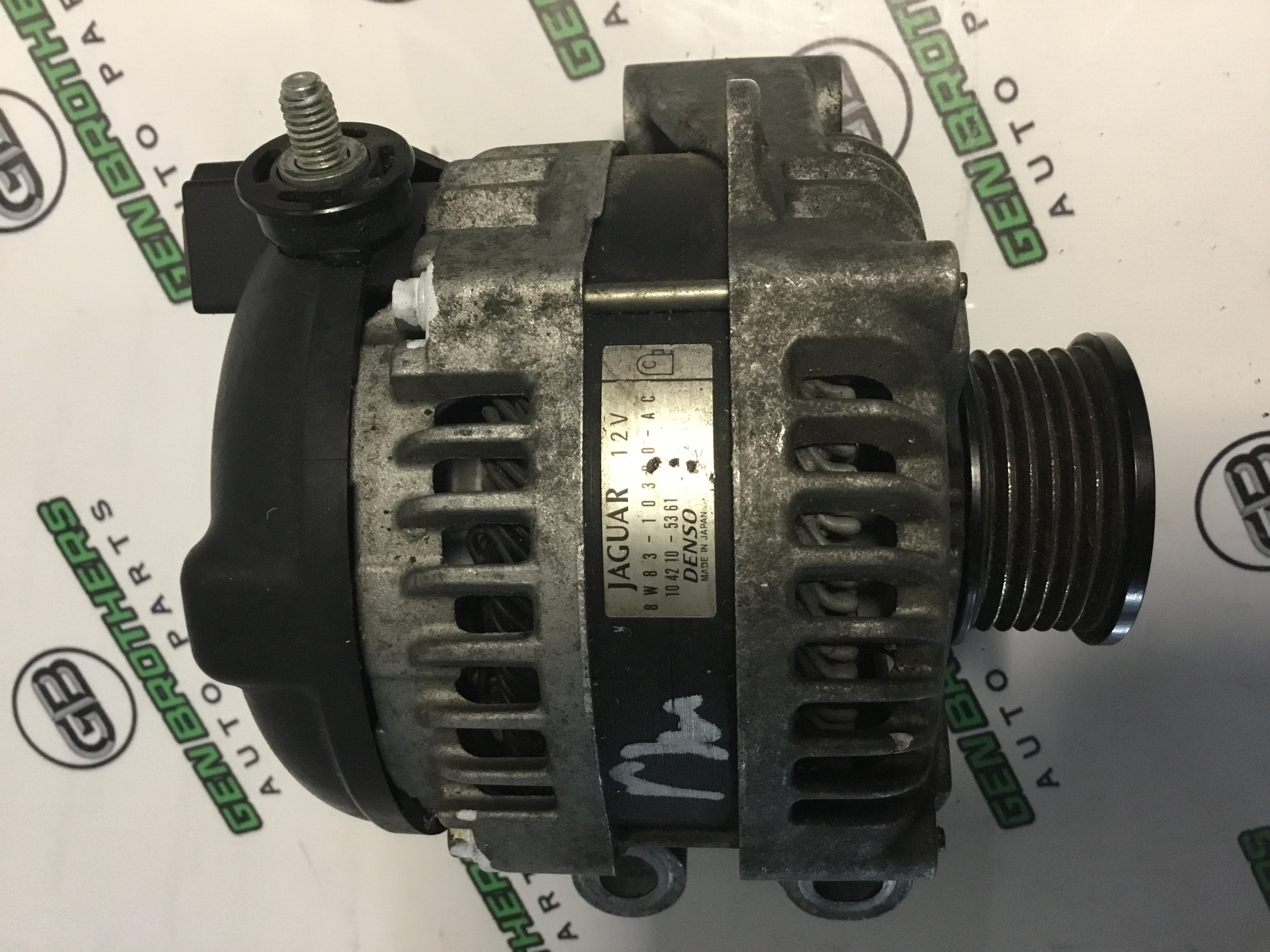 Генератор, кронштейн генератора