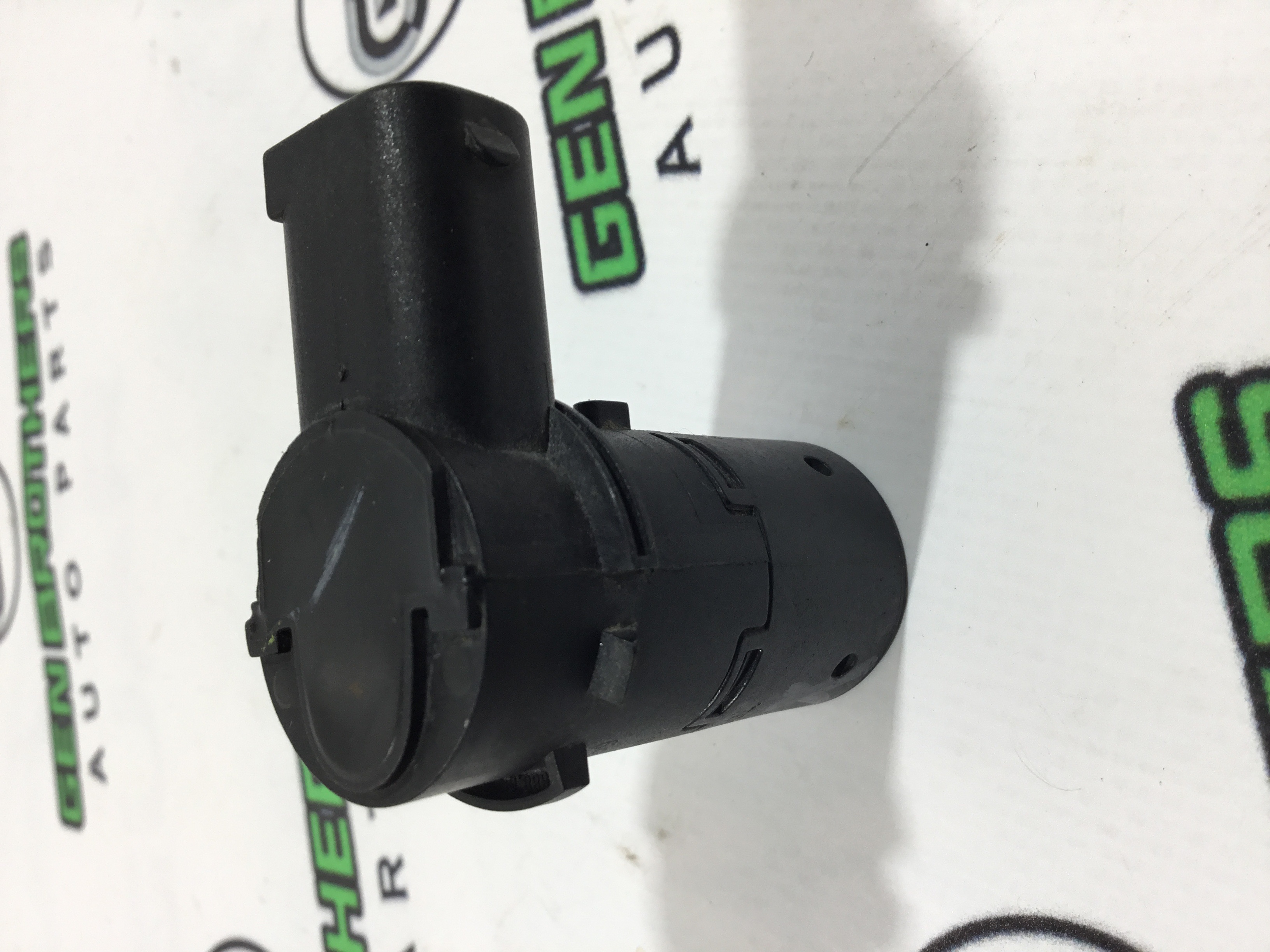 Парктронік, кріплення, корпус