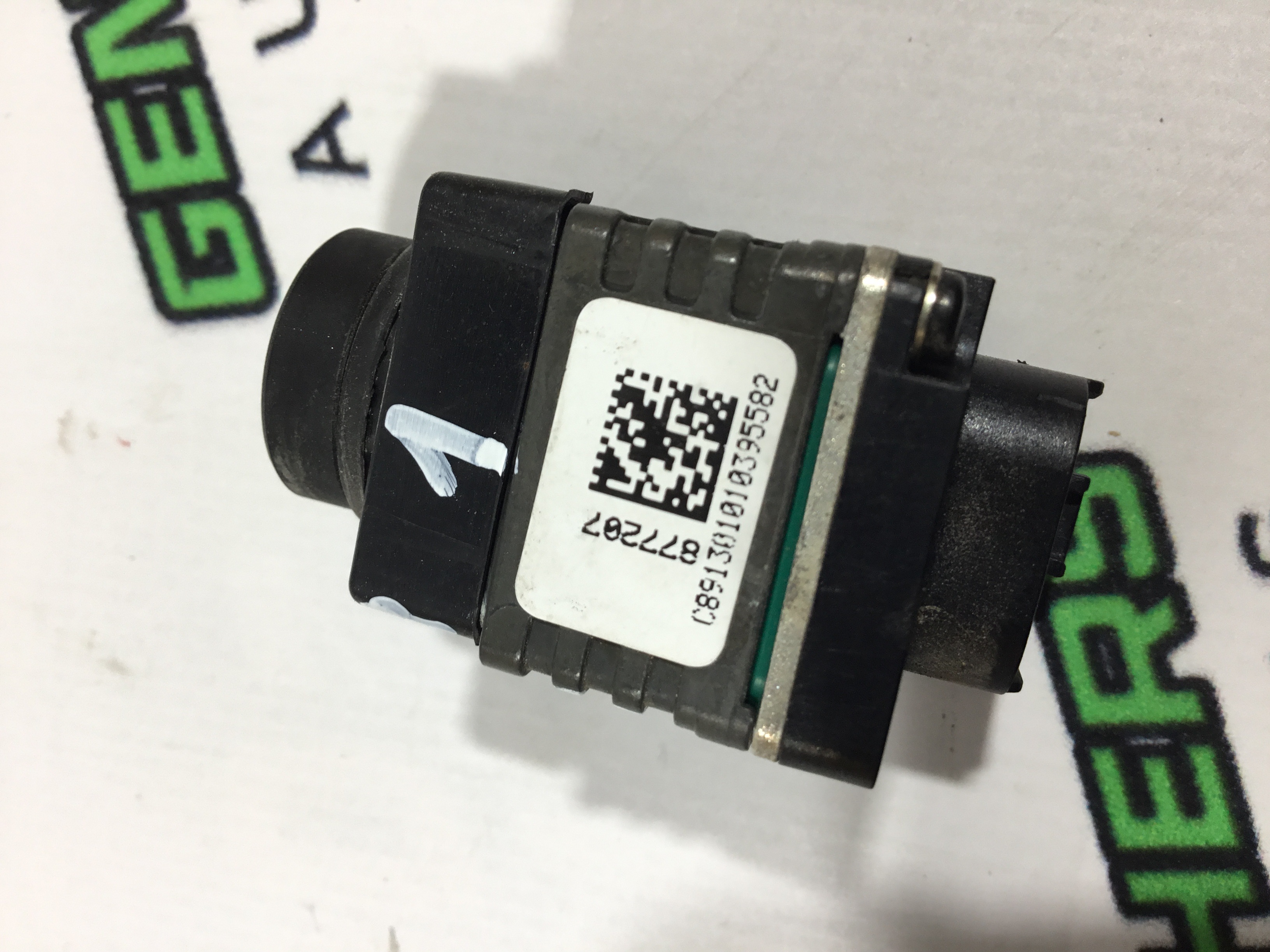 Камера, кріплення камери, корпус