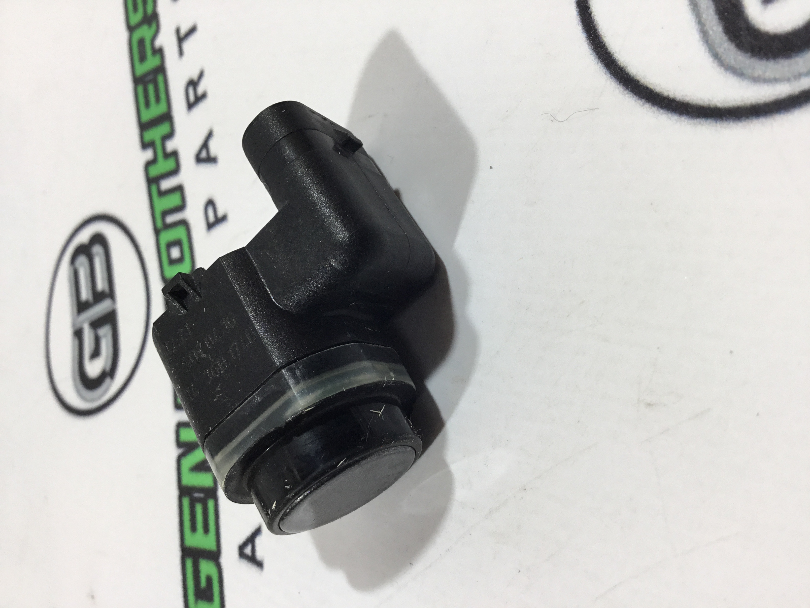 Парктронік, кріплення, корпус