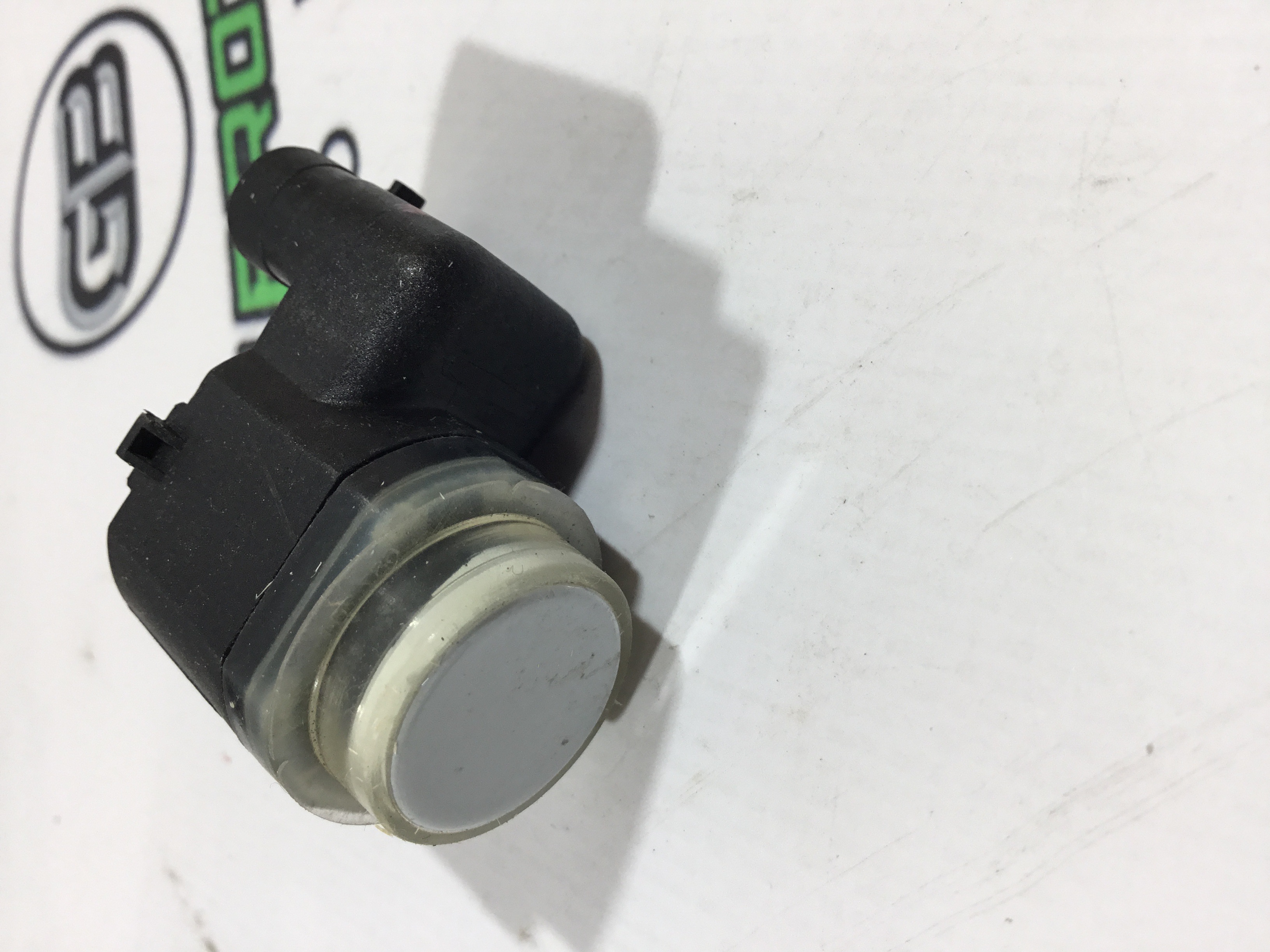 Парктронік, кріплення, корпус