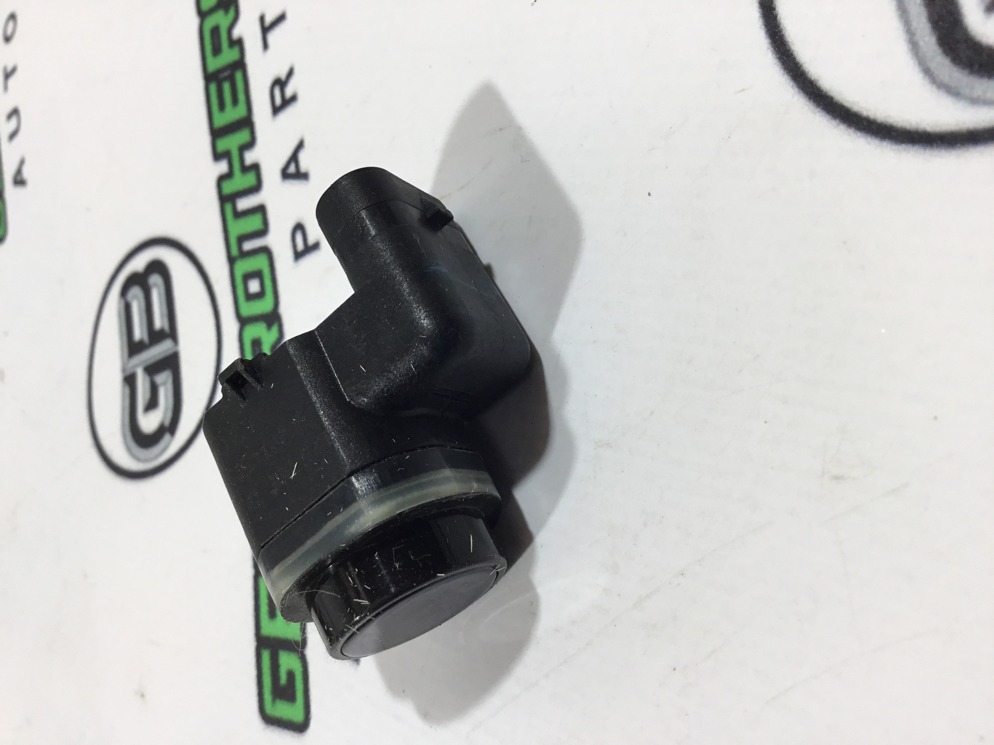 Парктронік, кріплення, корпус