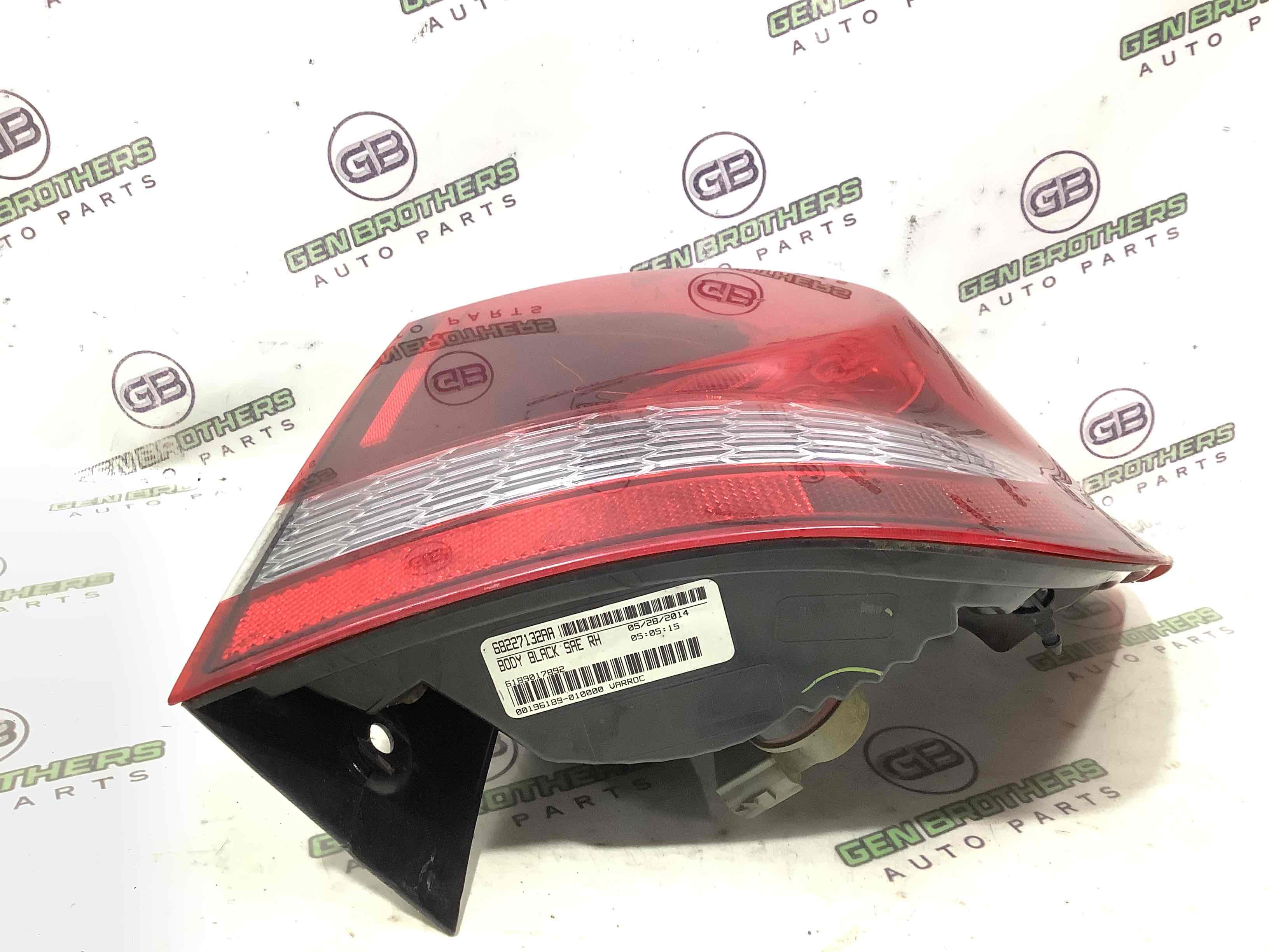 Фонарь задний правый