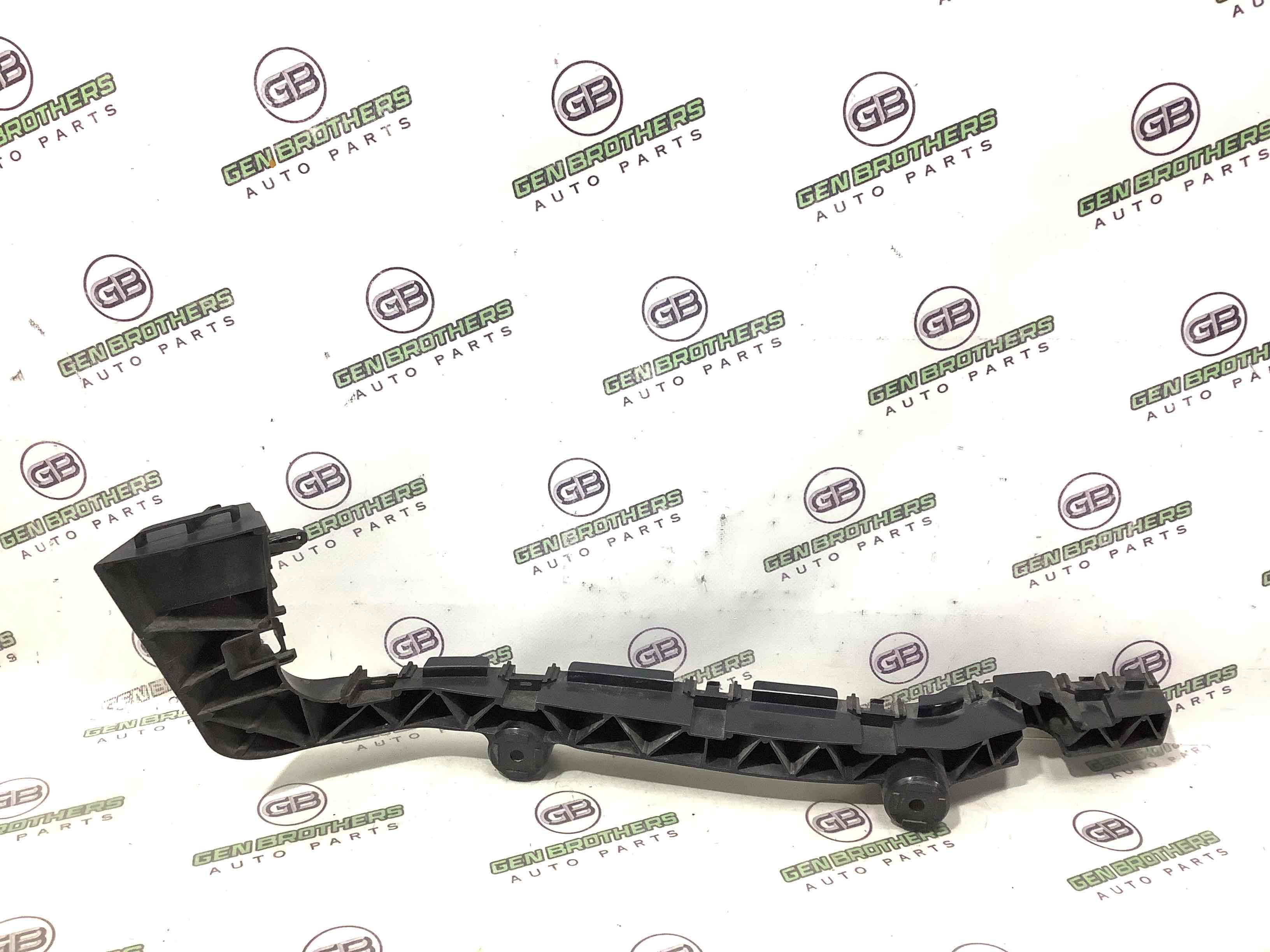 Крепление заднего бампера левое