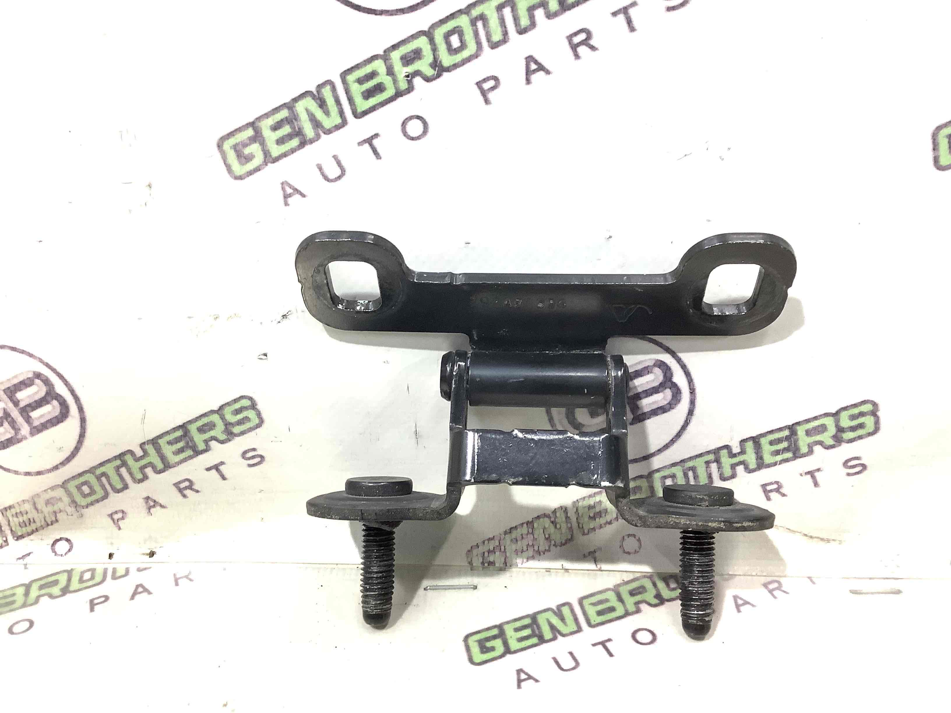 Петля крышки багажника, двери багажника