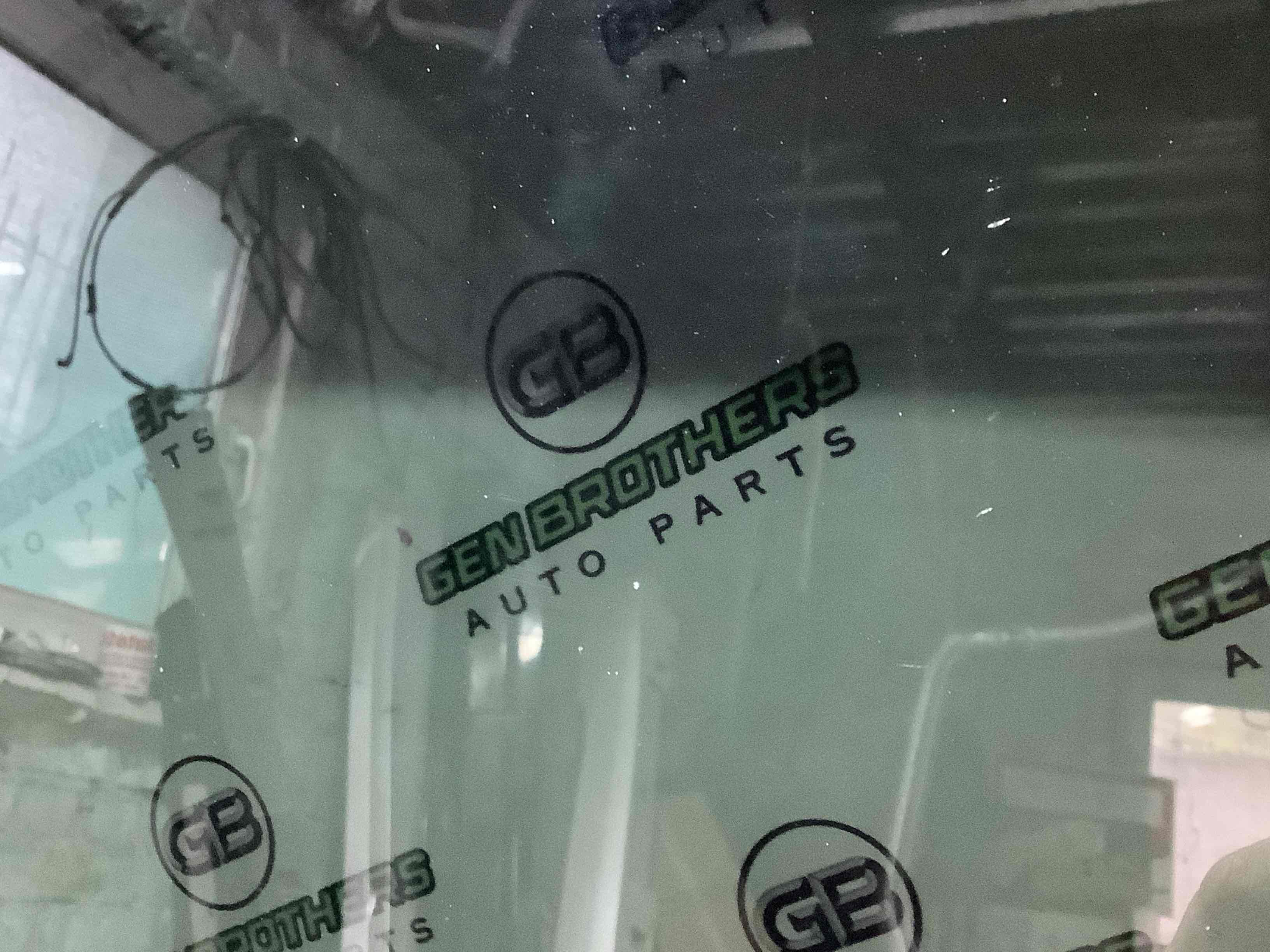 Люк в сборе