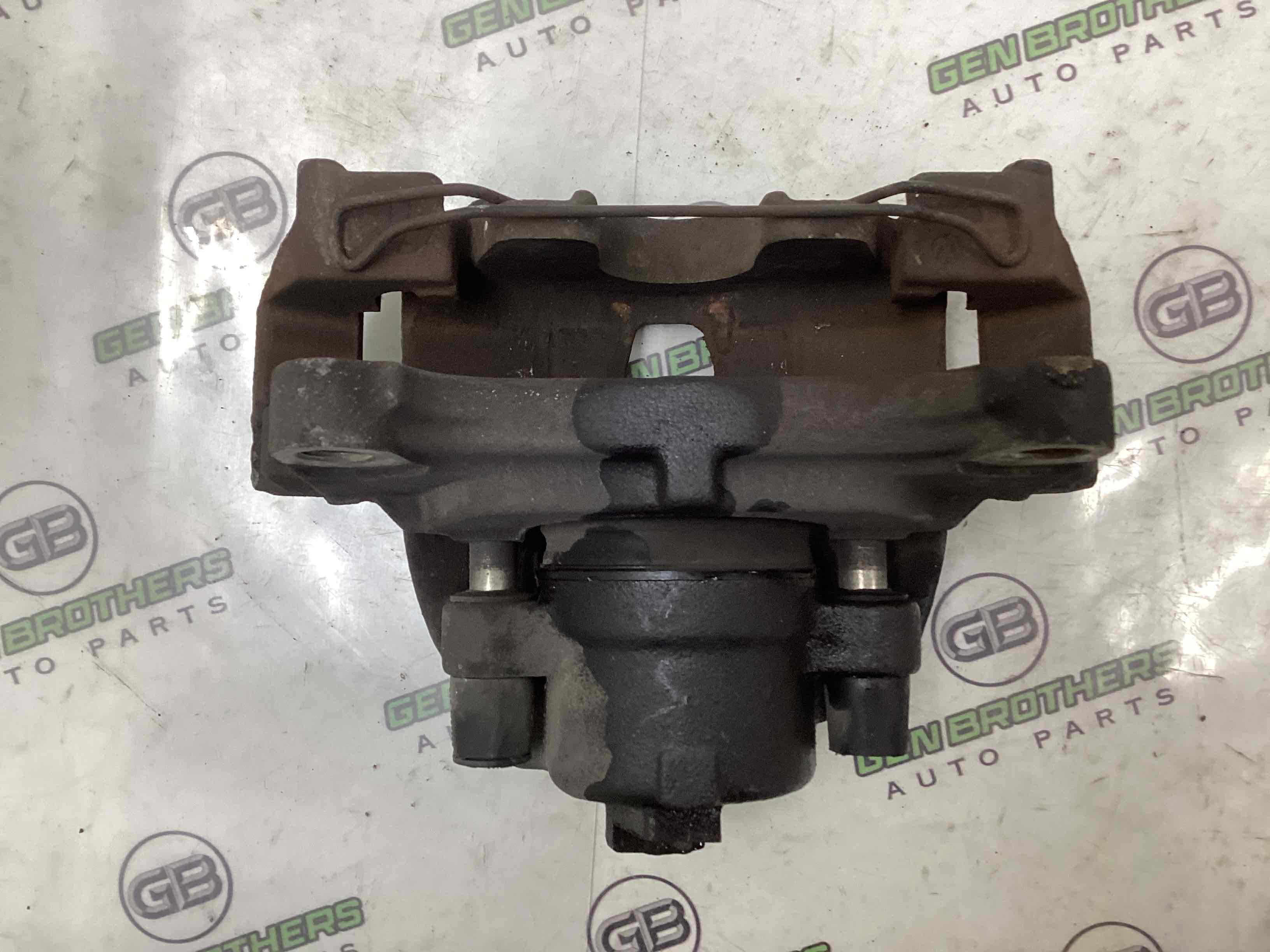 Супорт передній правий