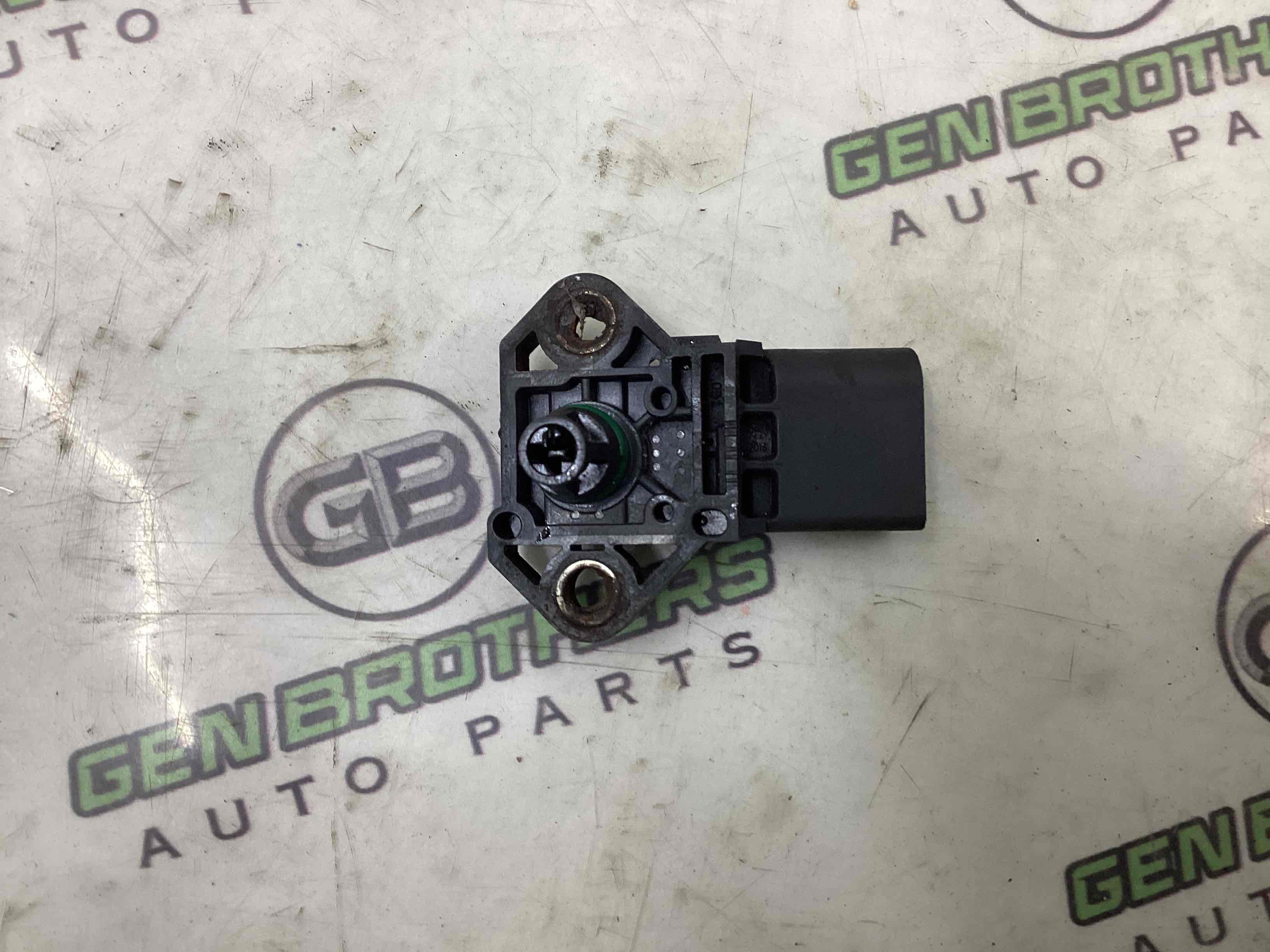 Датчик тиску у впускному колекторі