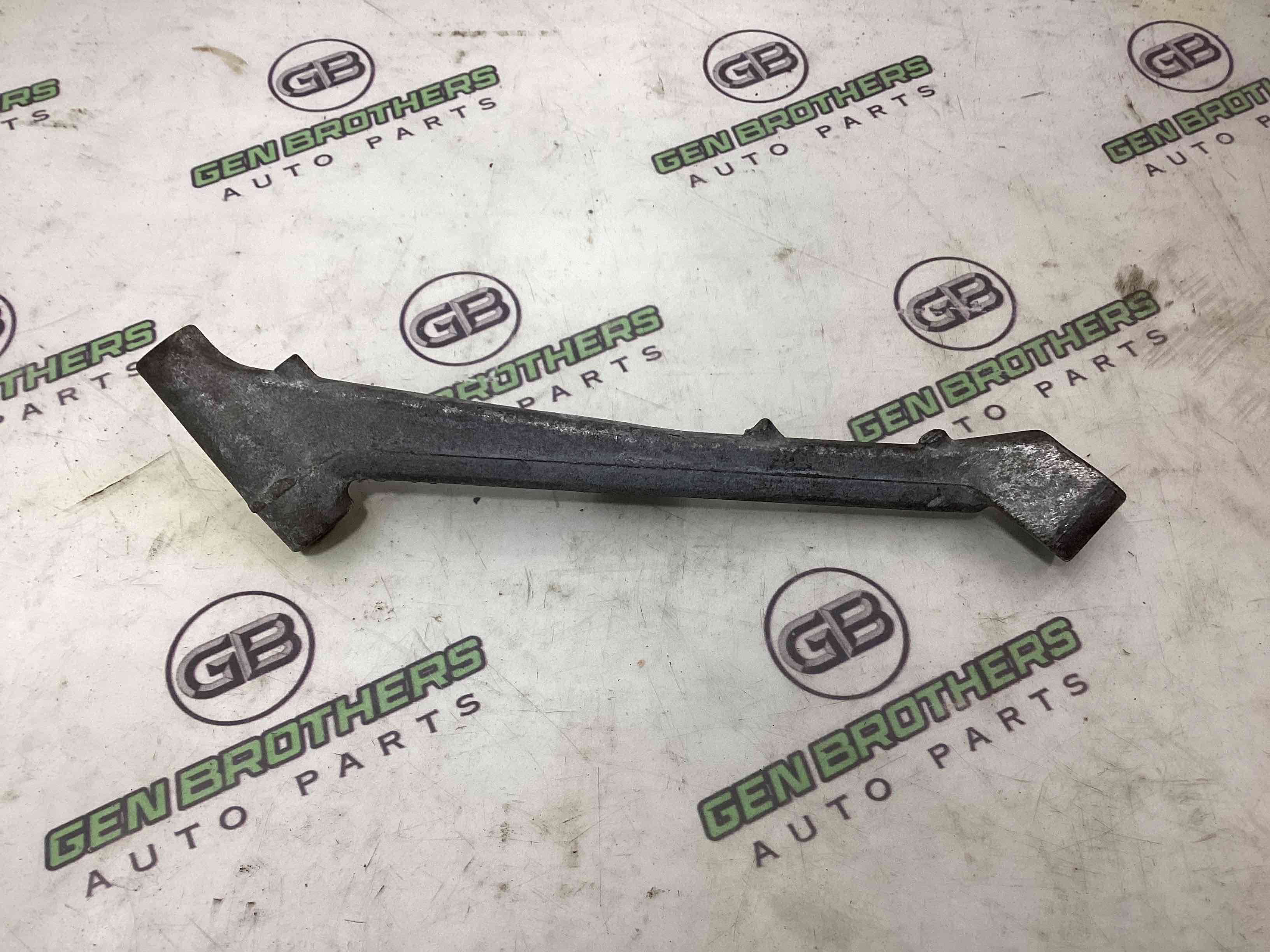 Кріплення, кронштейн