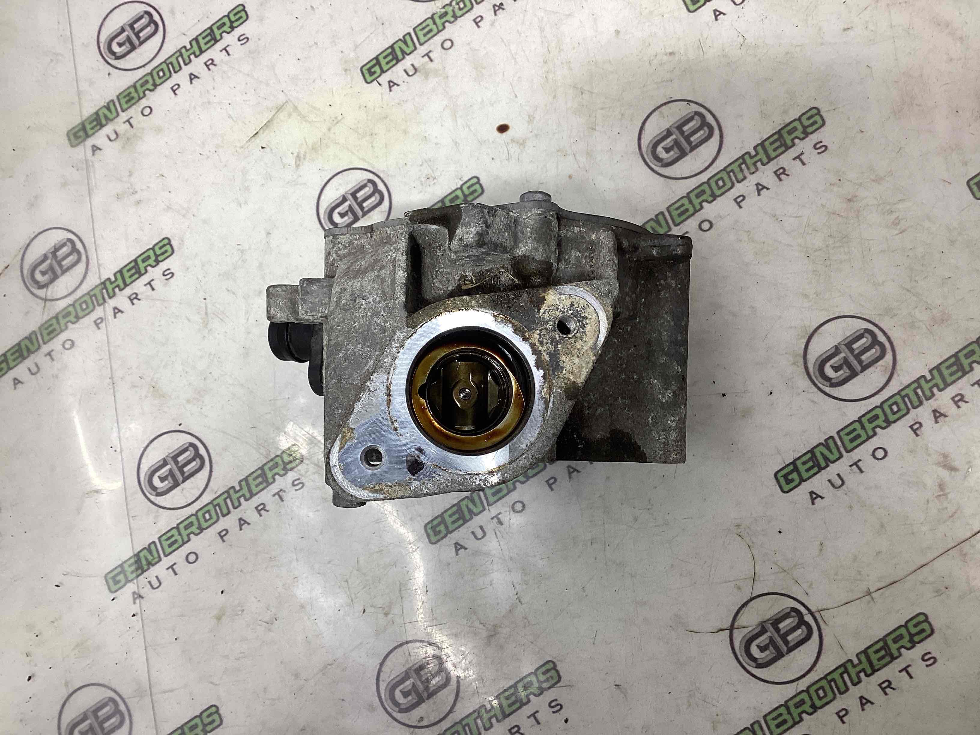 Насос вакуумний