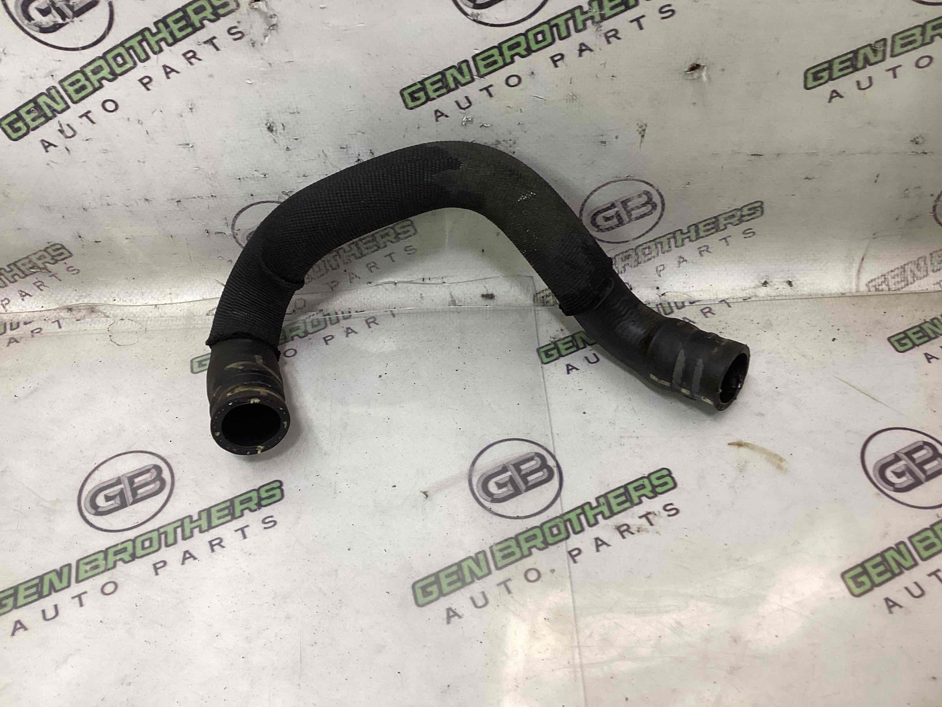 Патрубок трубопровід, шланг