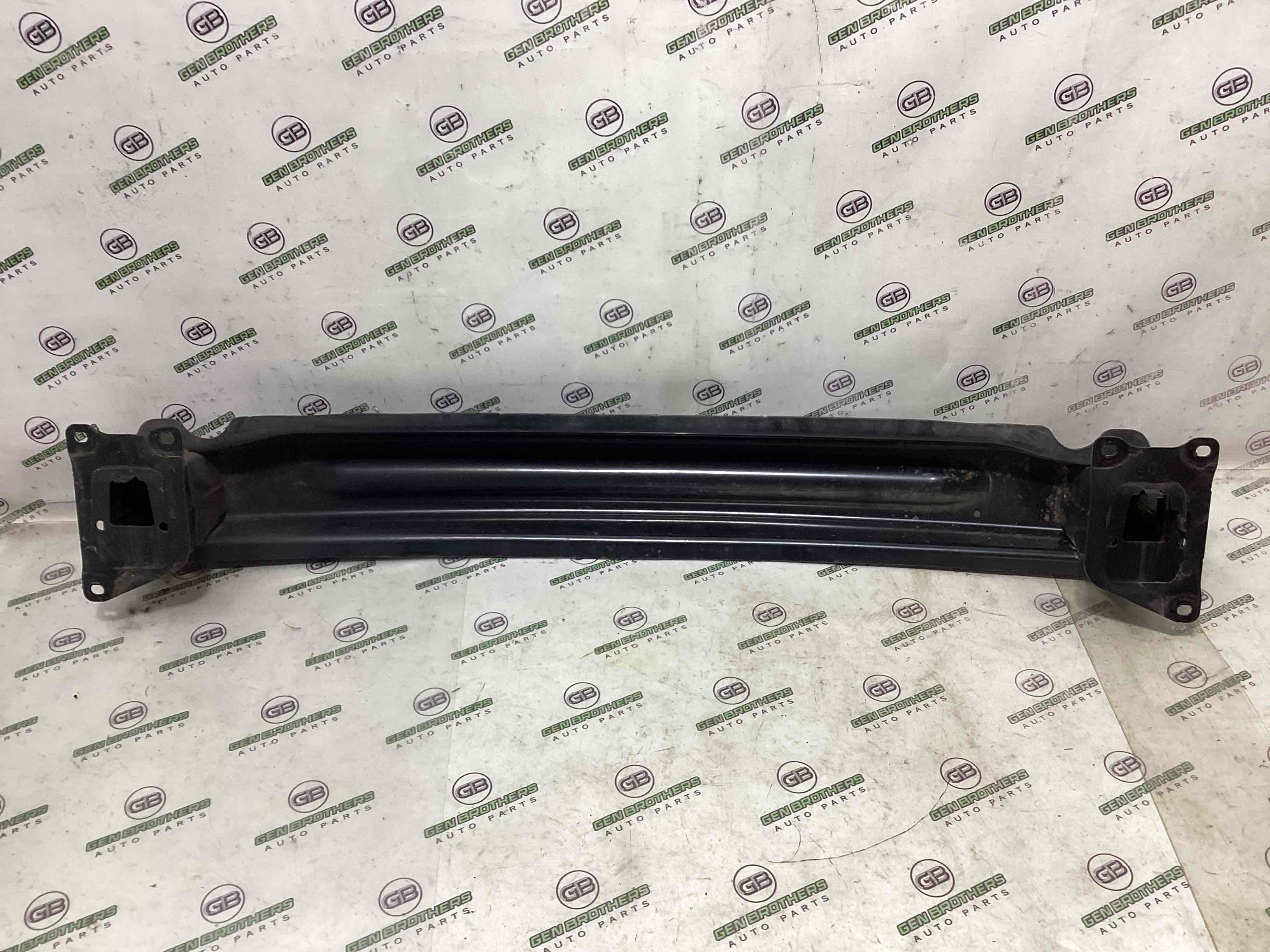 Підсилювач бампера заднього