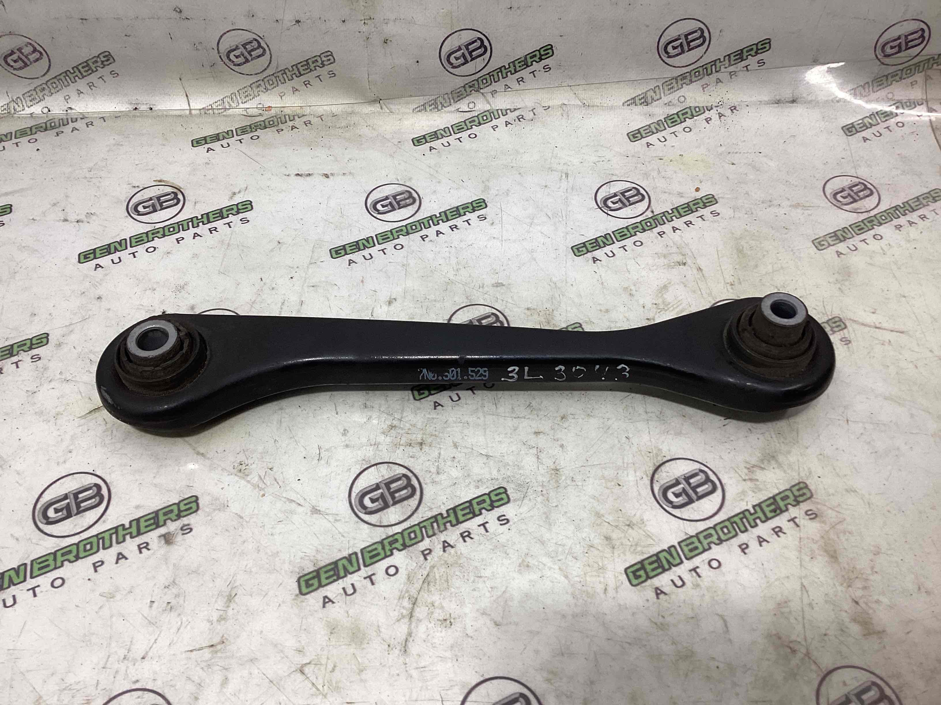 Важіль задній лівий