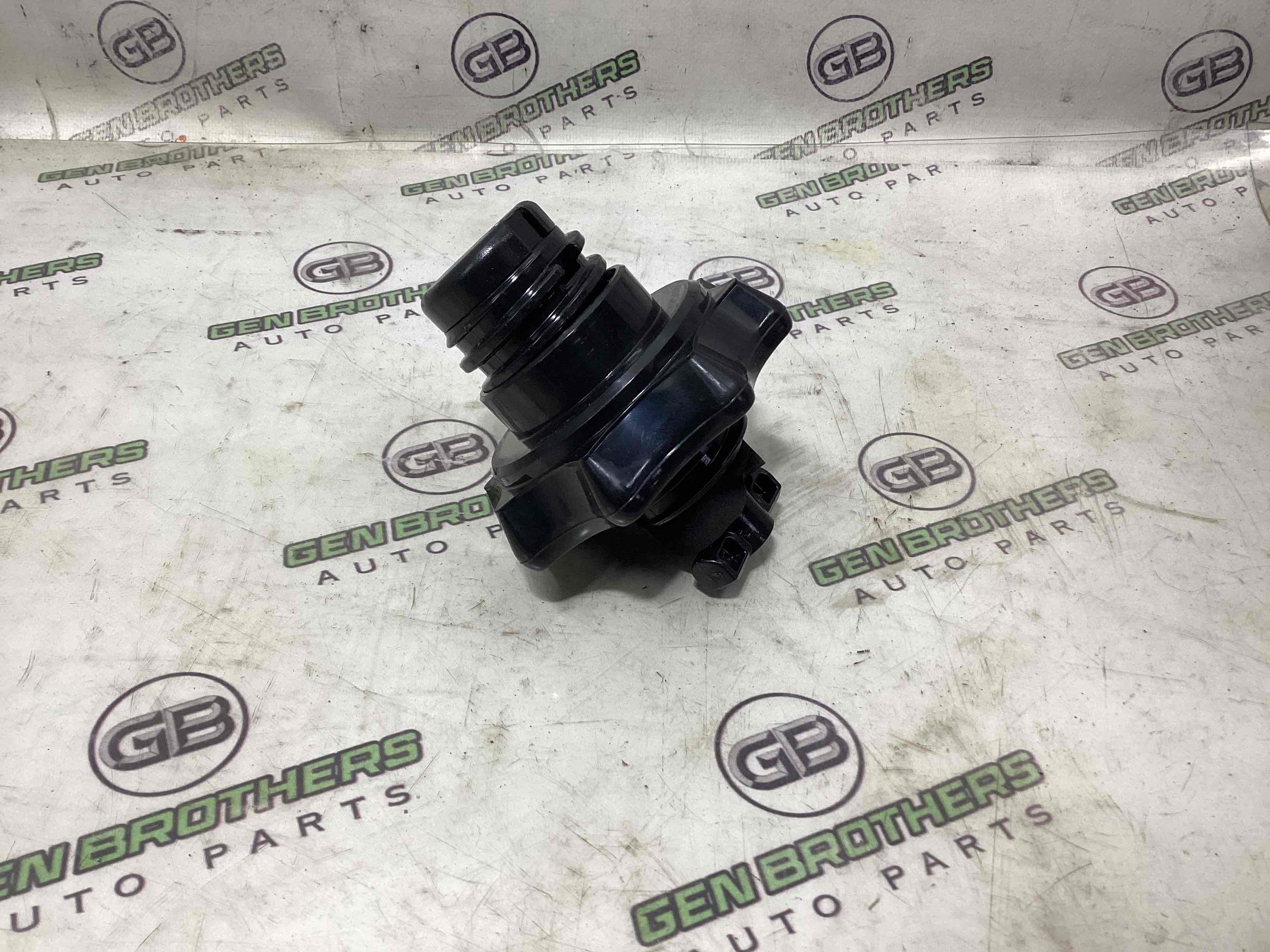 Колесо запасне, тримач, кронштейн, обшивка