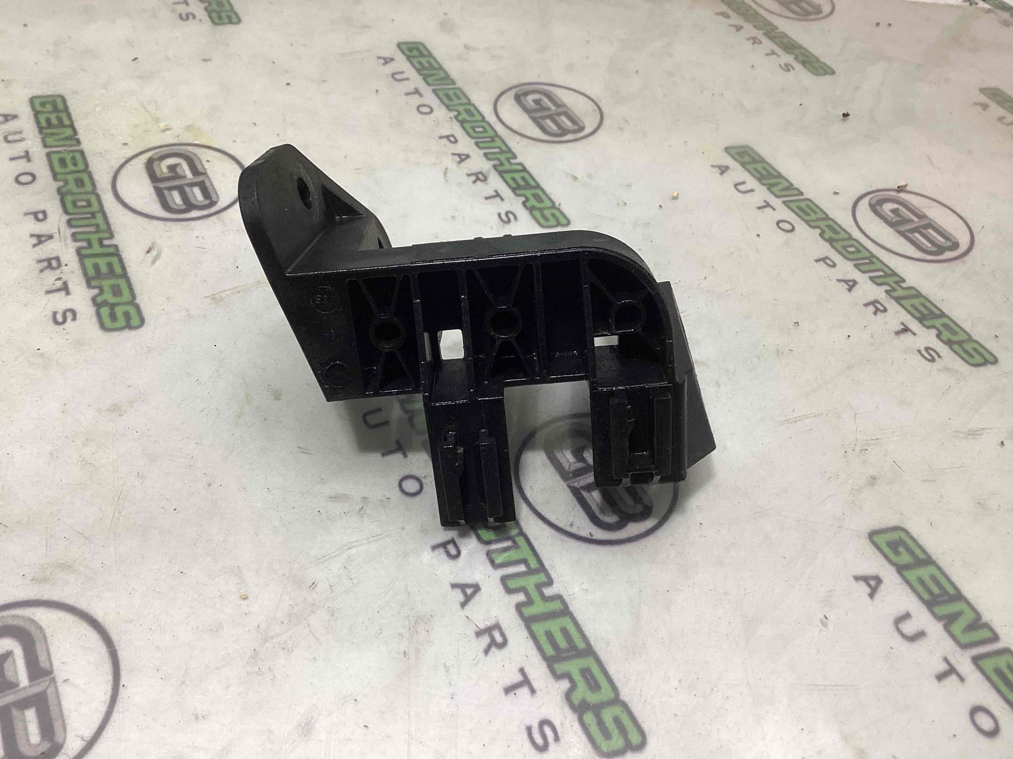 Кріплення, кронштейн