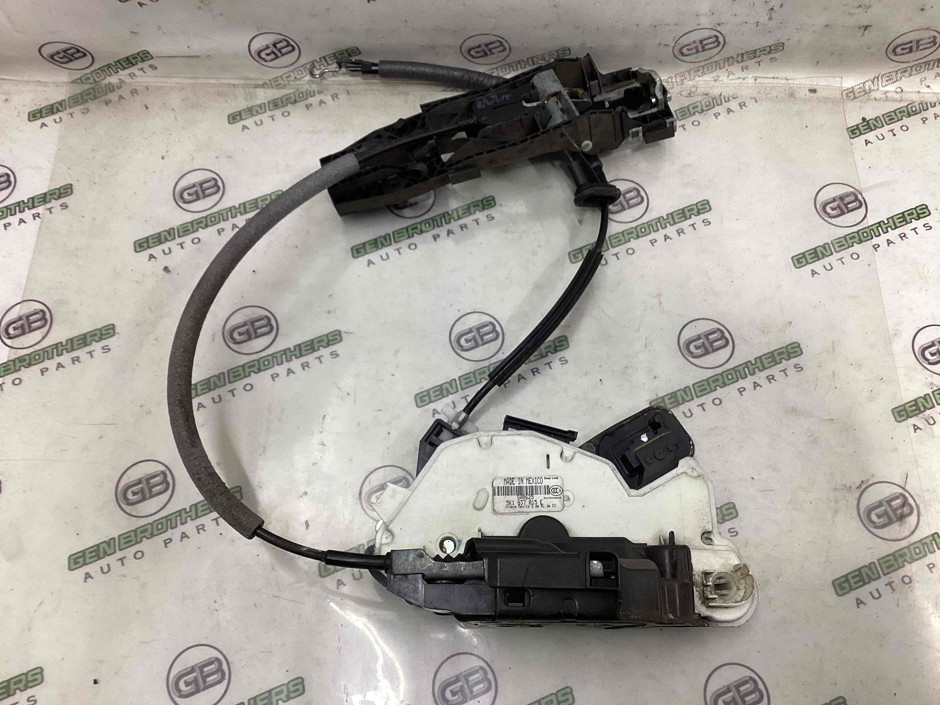 Замок дверей передньої лівої