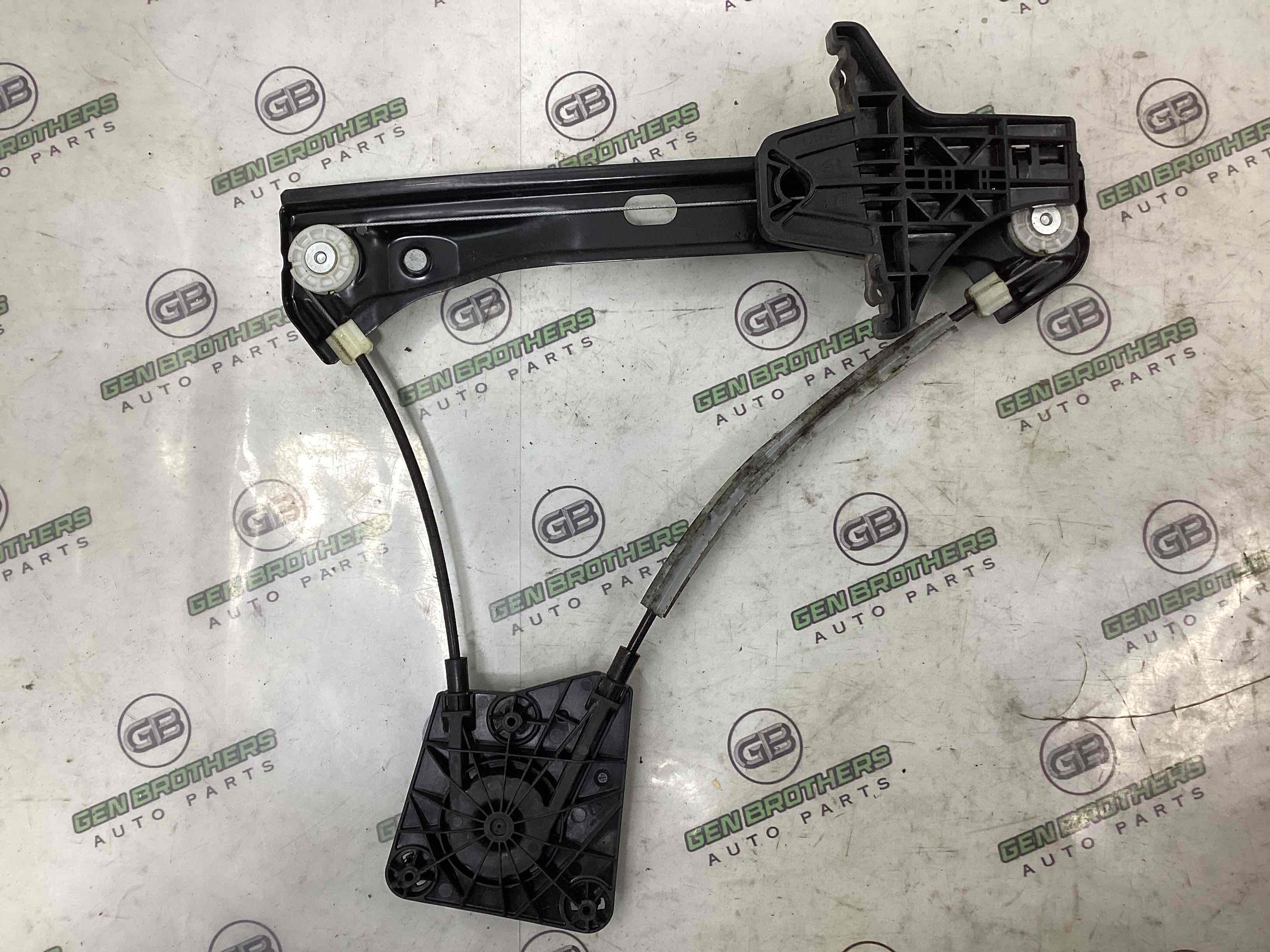 Склопідйомник задній лівий