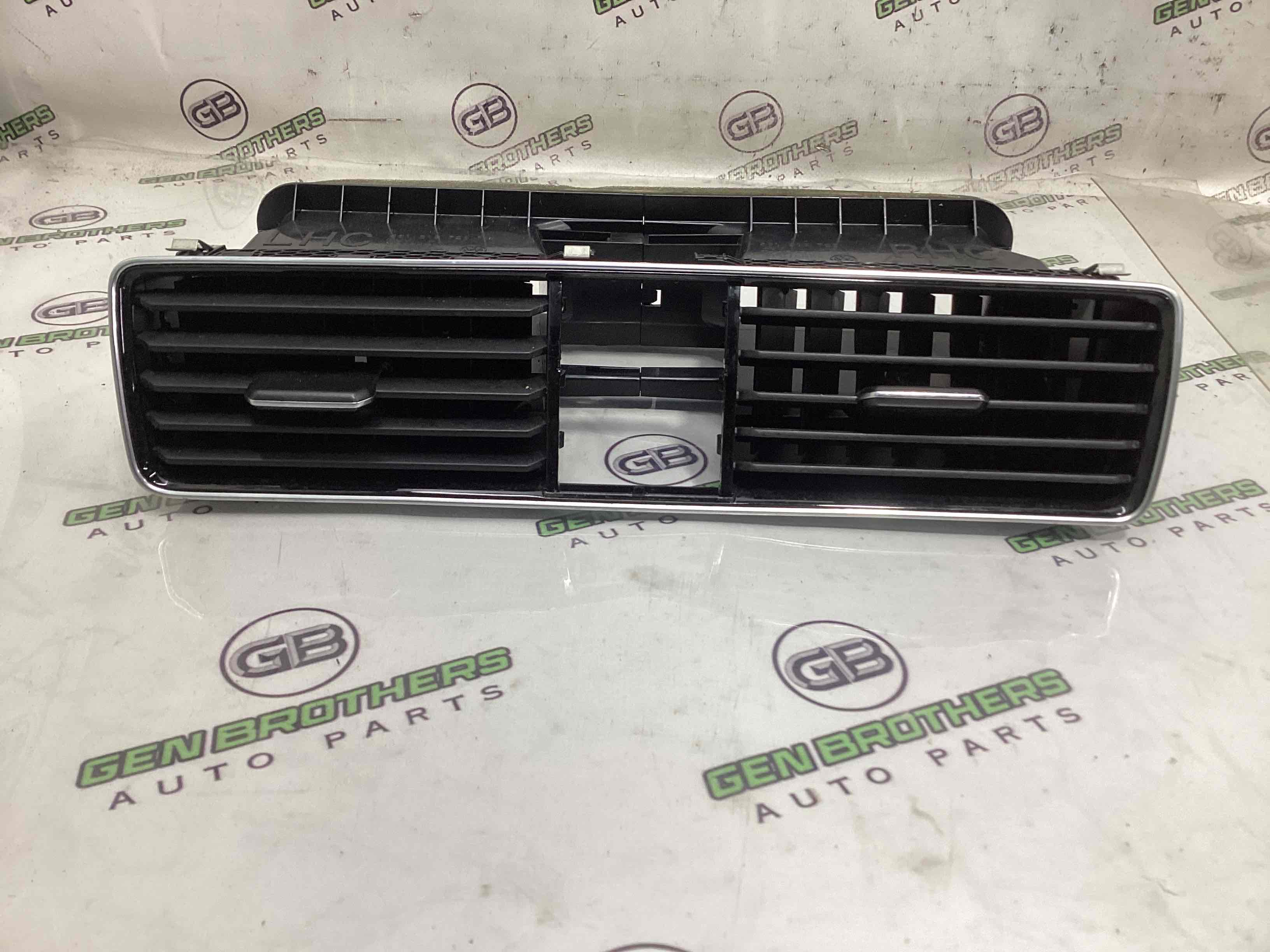 Дефлектор обдування салону