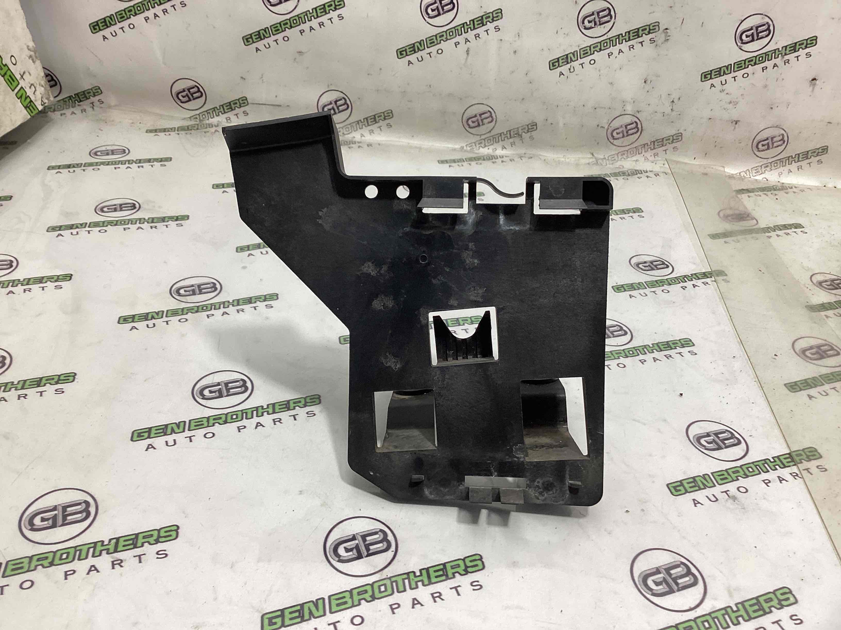 Кріплення, кронштейн