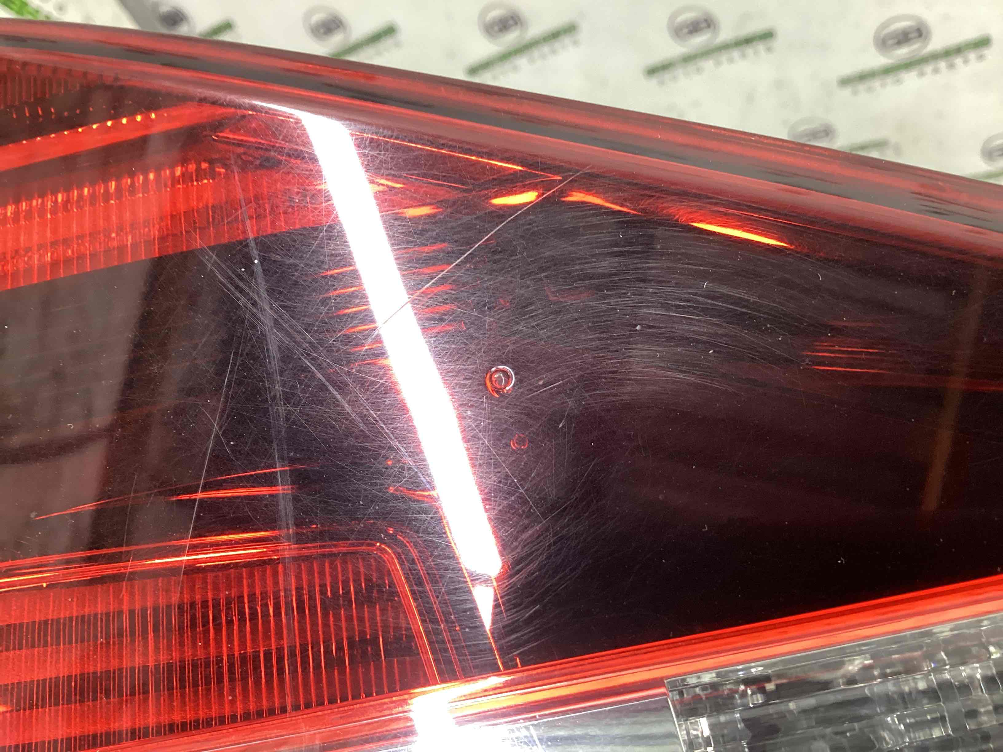 Ліхтар задній правий