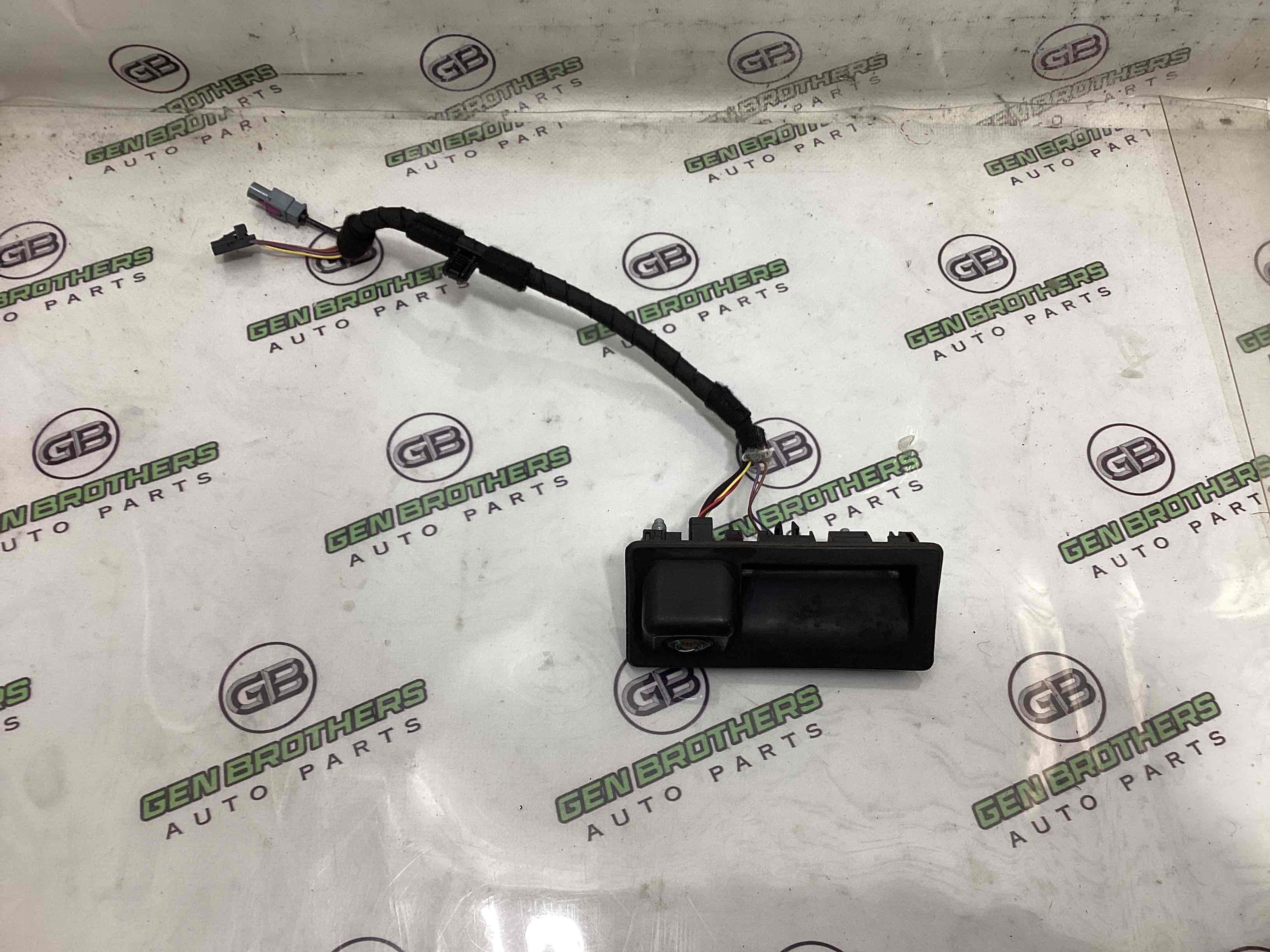 Камера, кріплення камери, корпус