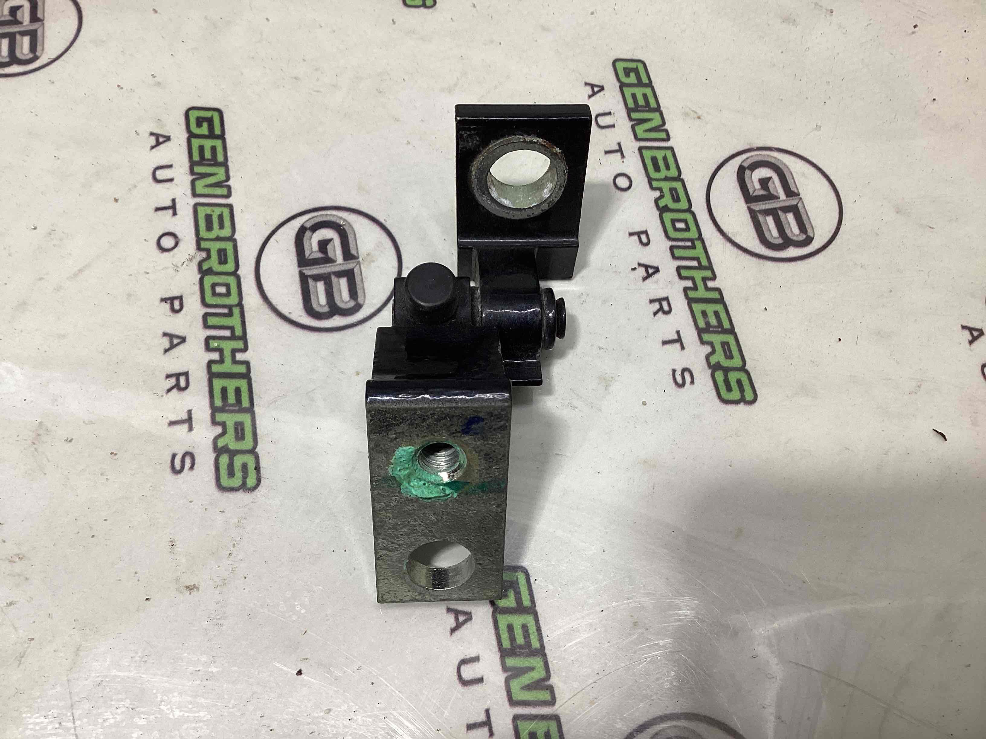 Петля двері, замок двері