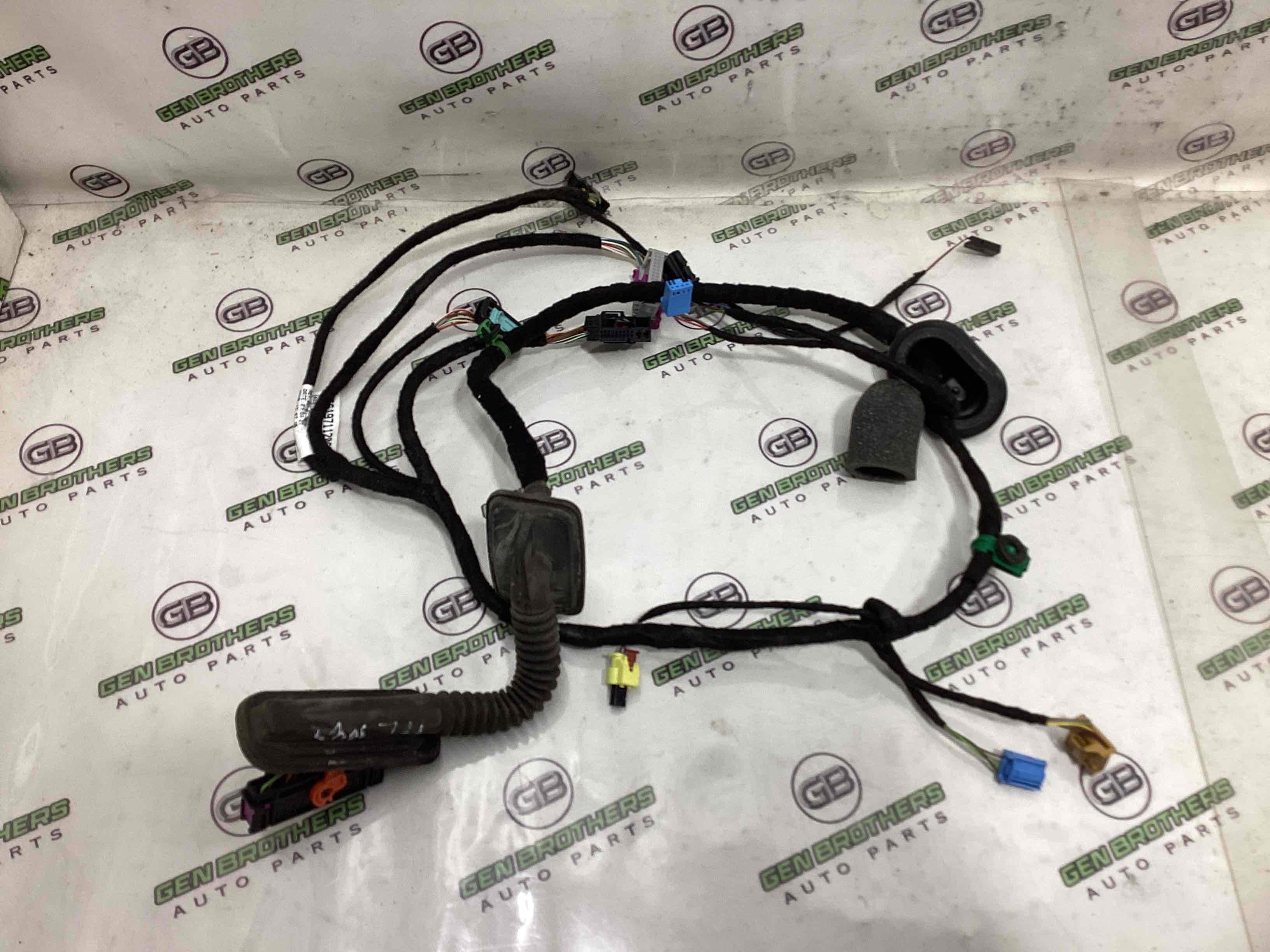 Електропроводка дверей, кришки багажника коса