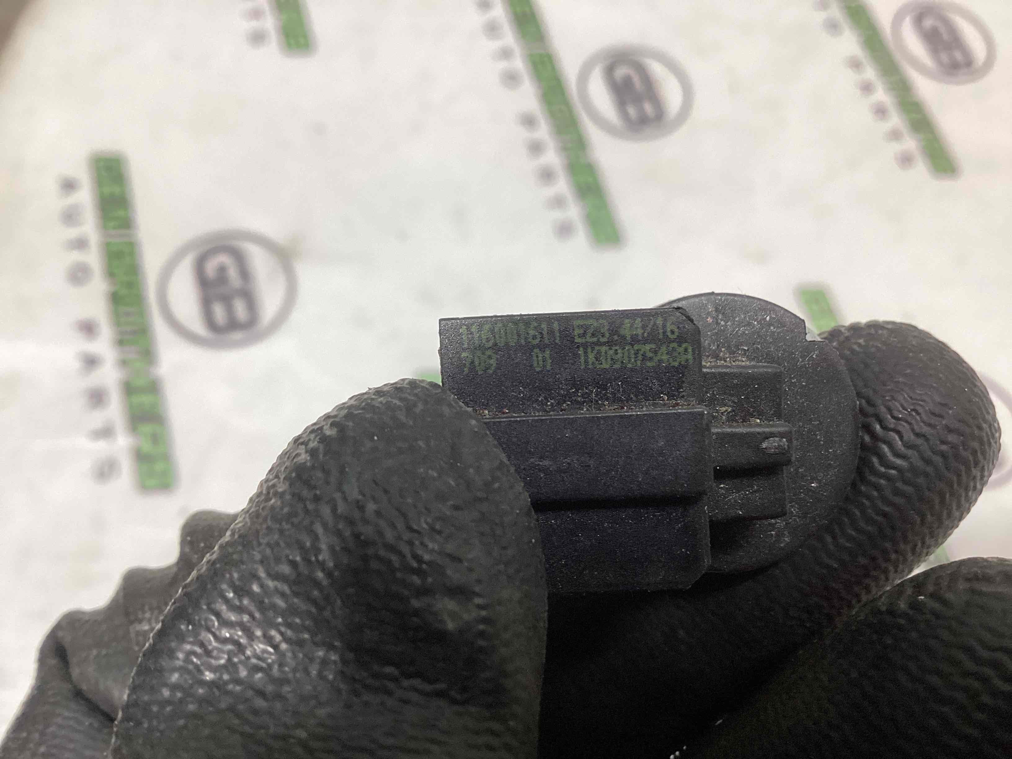 Датчик температури повітря у салоні