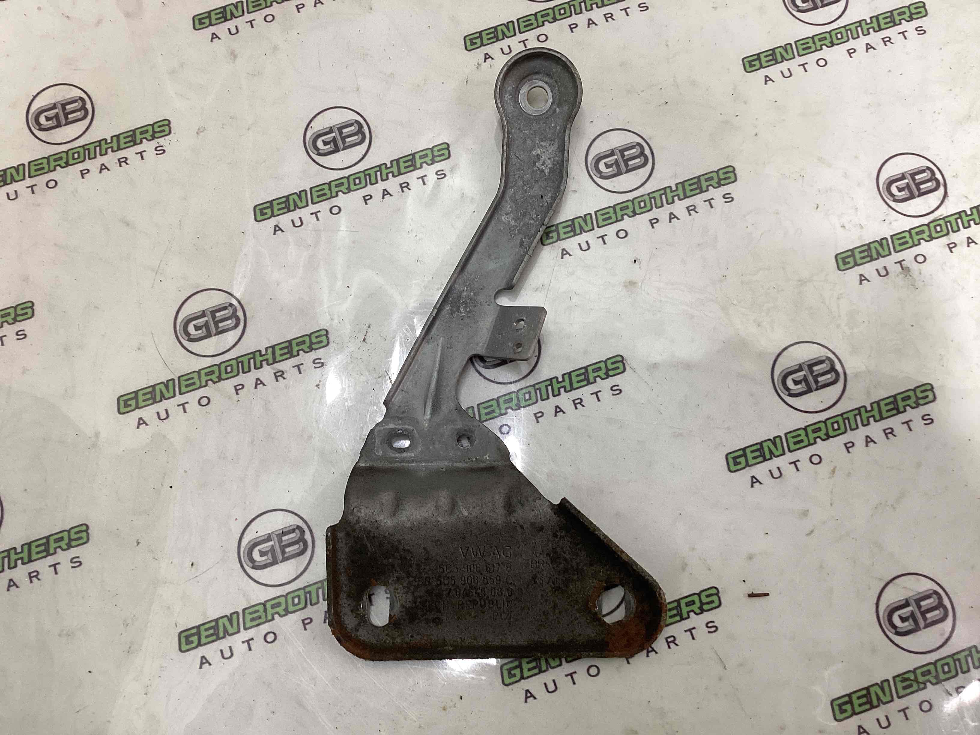 Кріплення, кронштейн