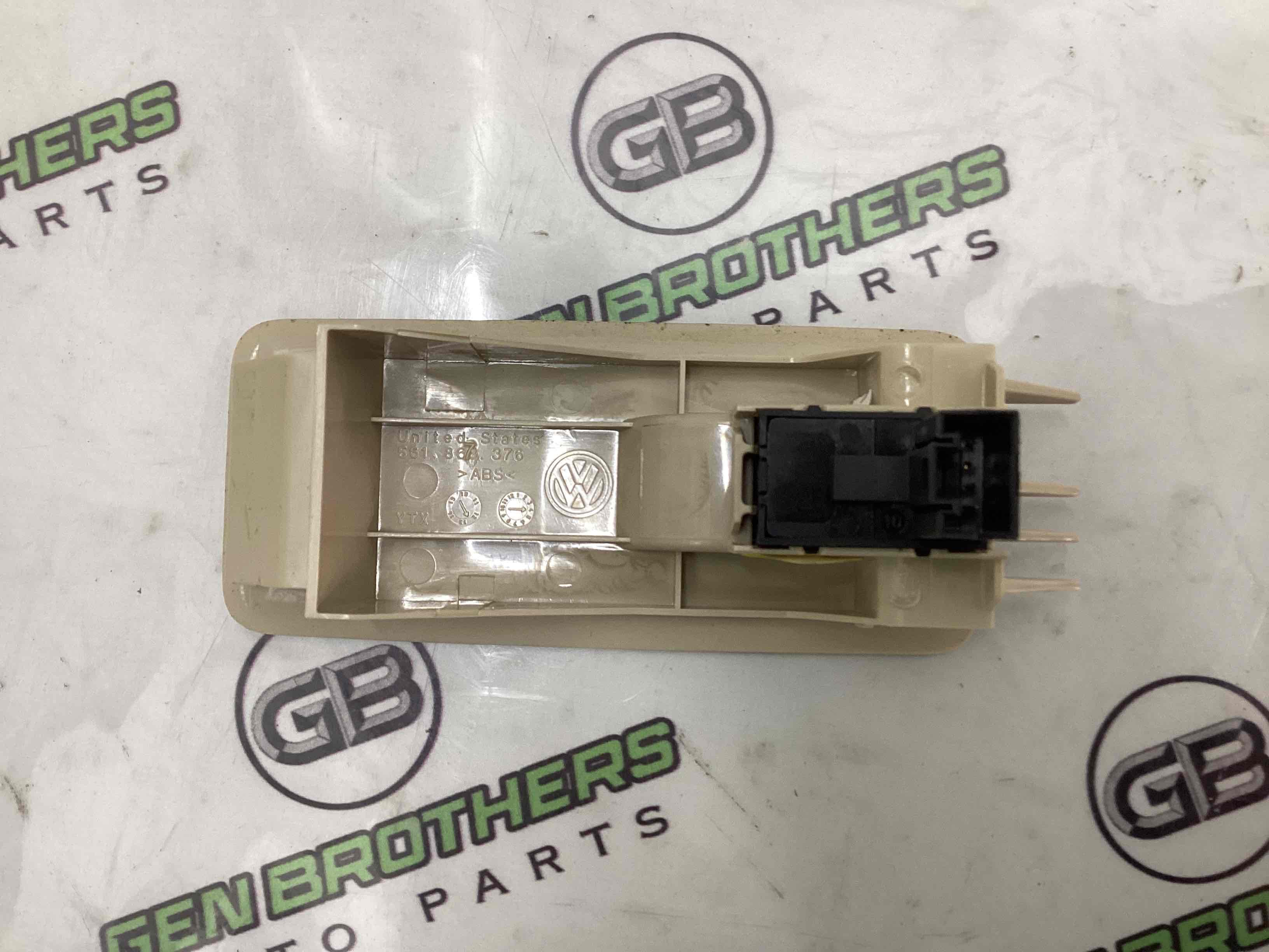 Кнопки керування склопідйомниками