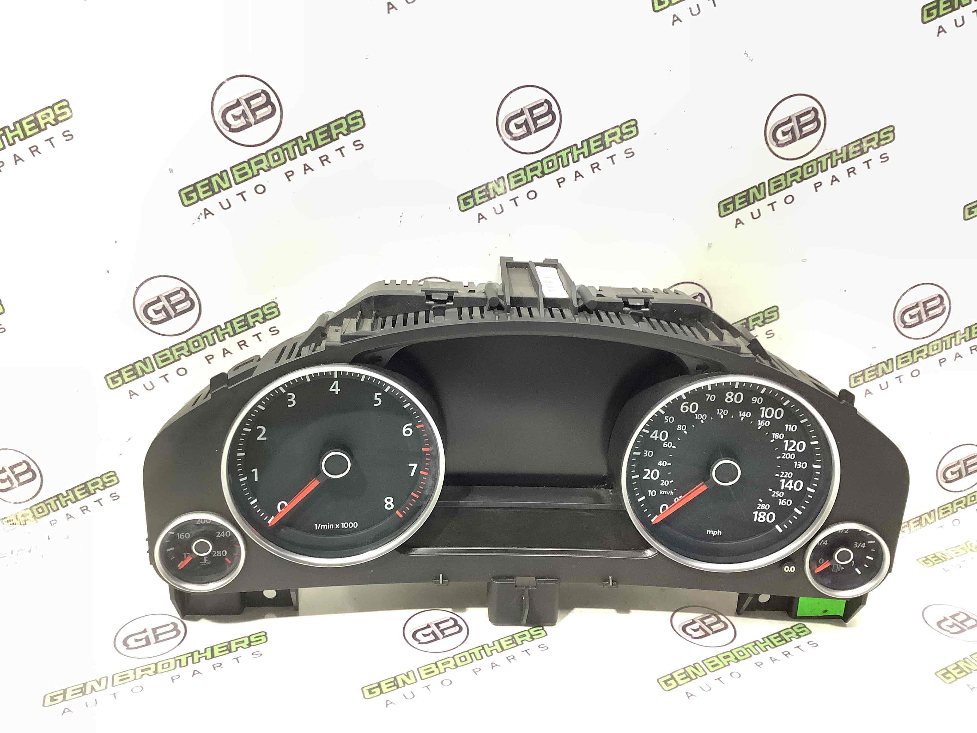 Щиток приладів панель приладів