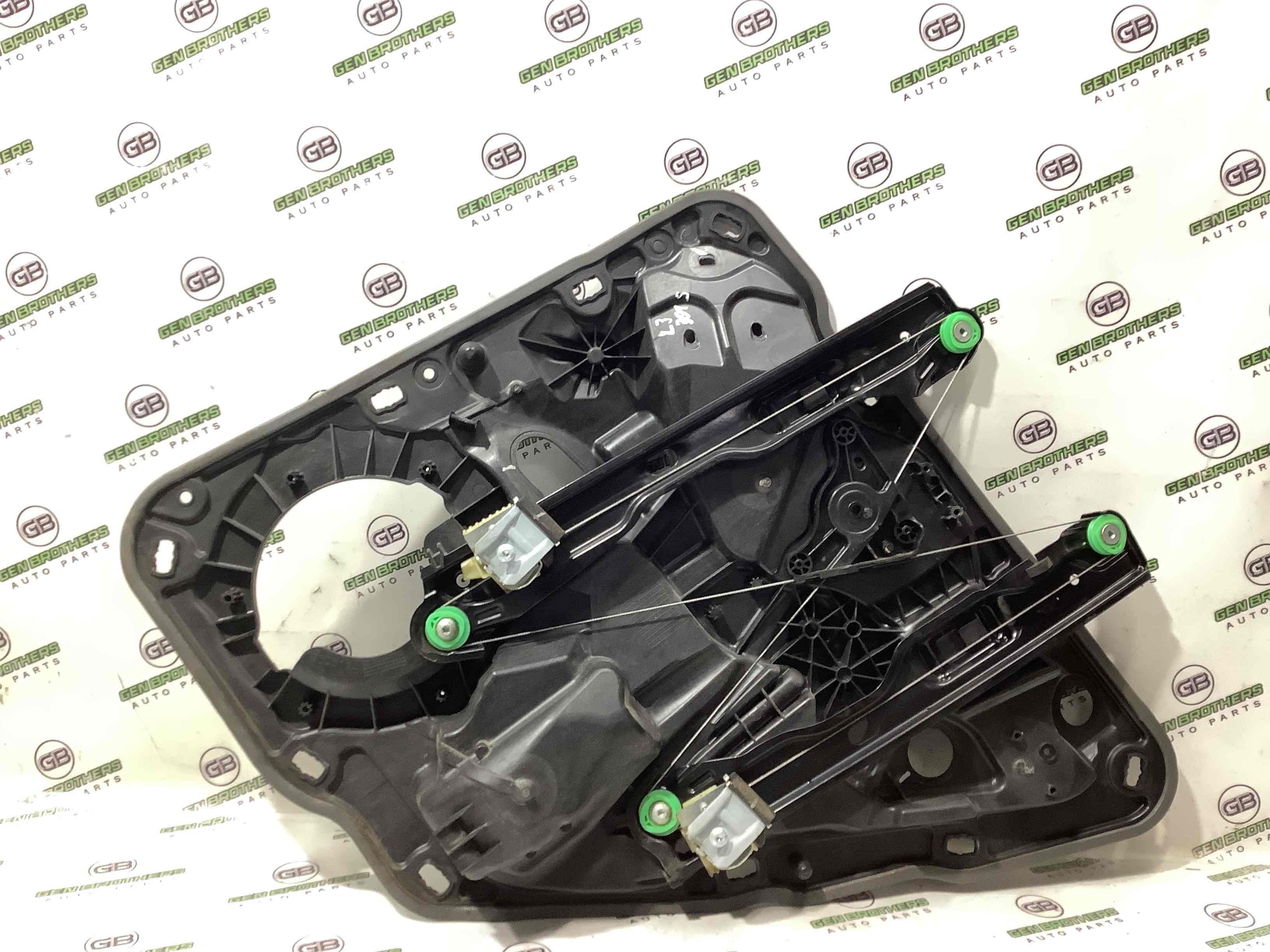 Склопідйомник задній лівий