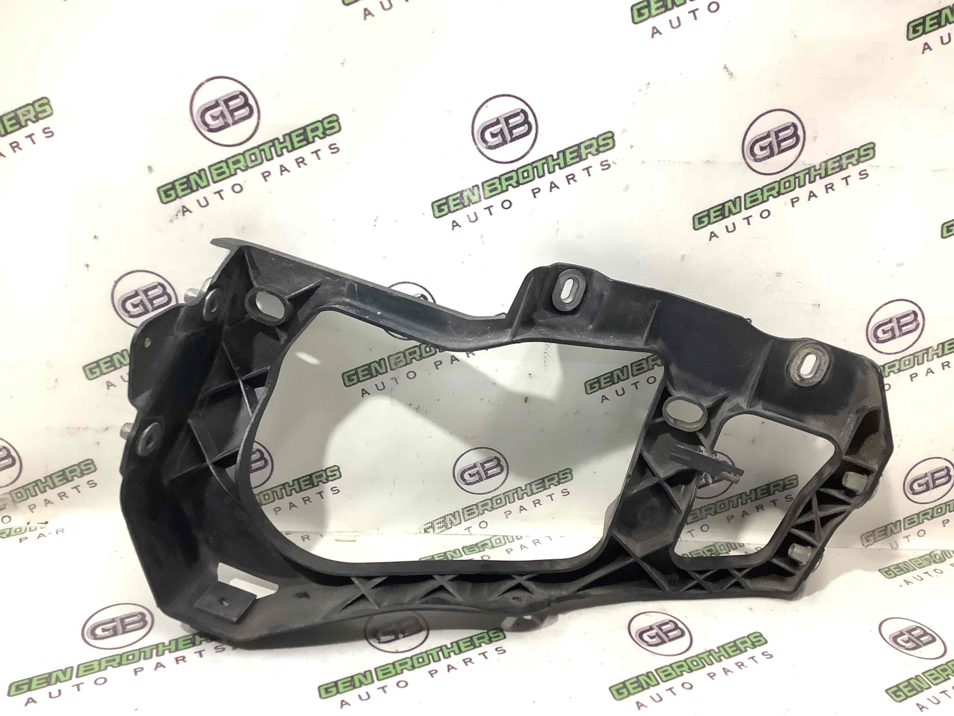 Кріплення фари