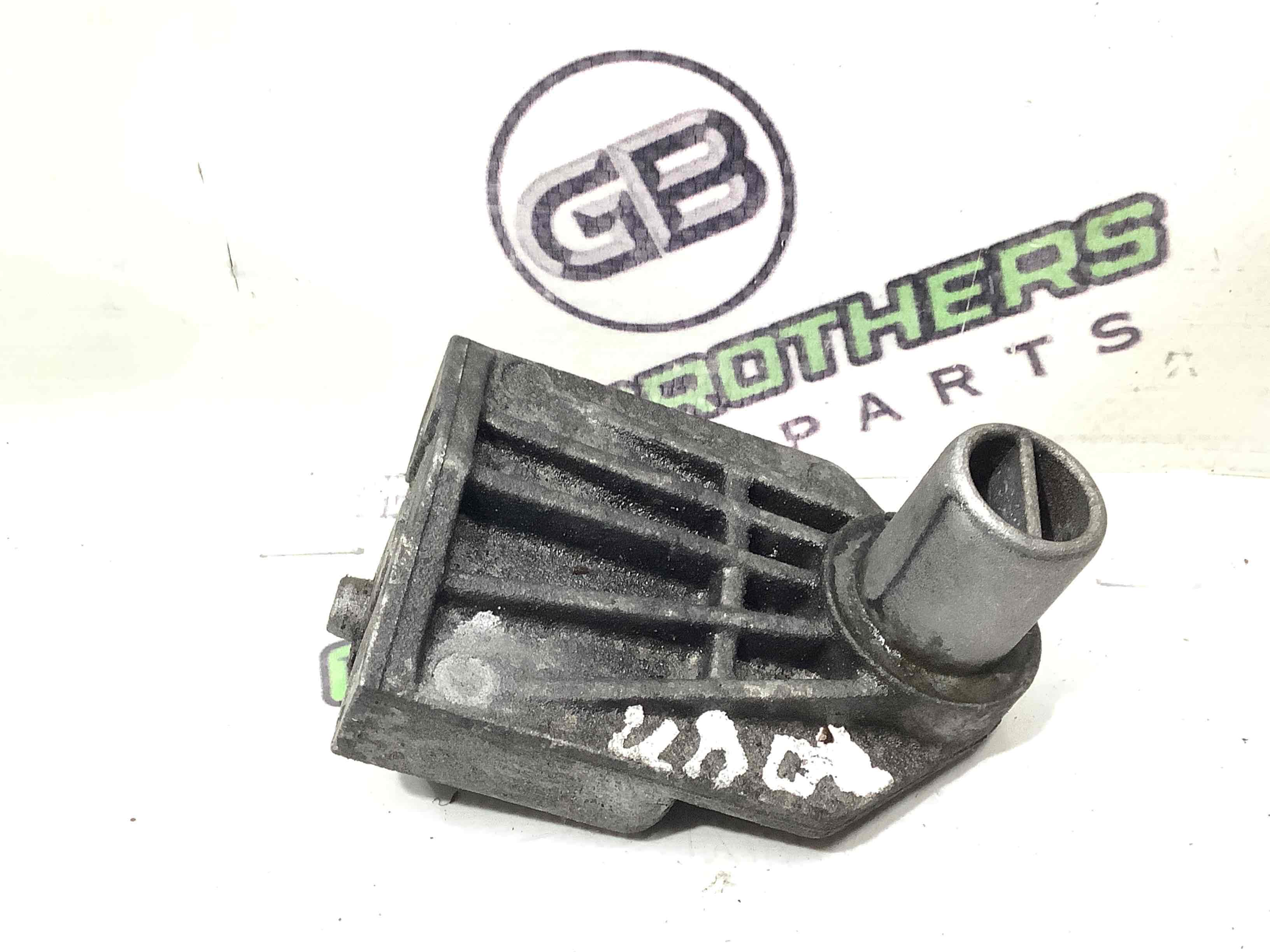 Опора радіатора, кріплення, кронштейн, ущільнювач радіатора