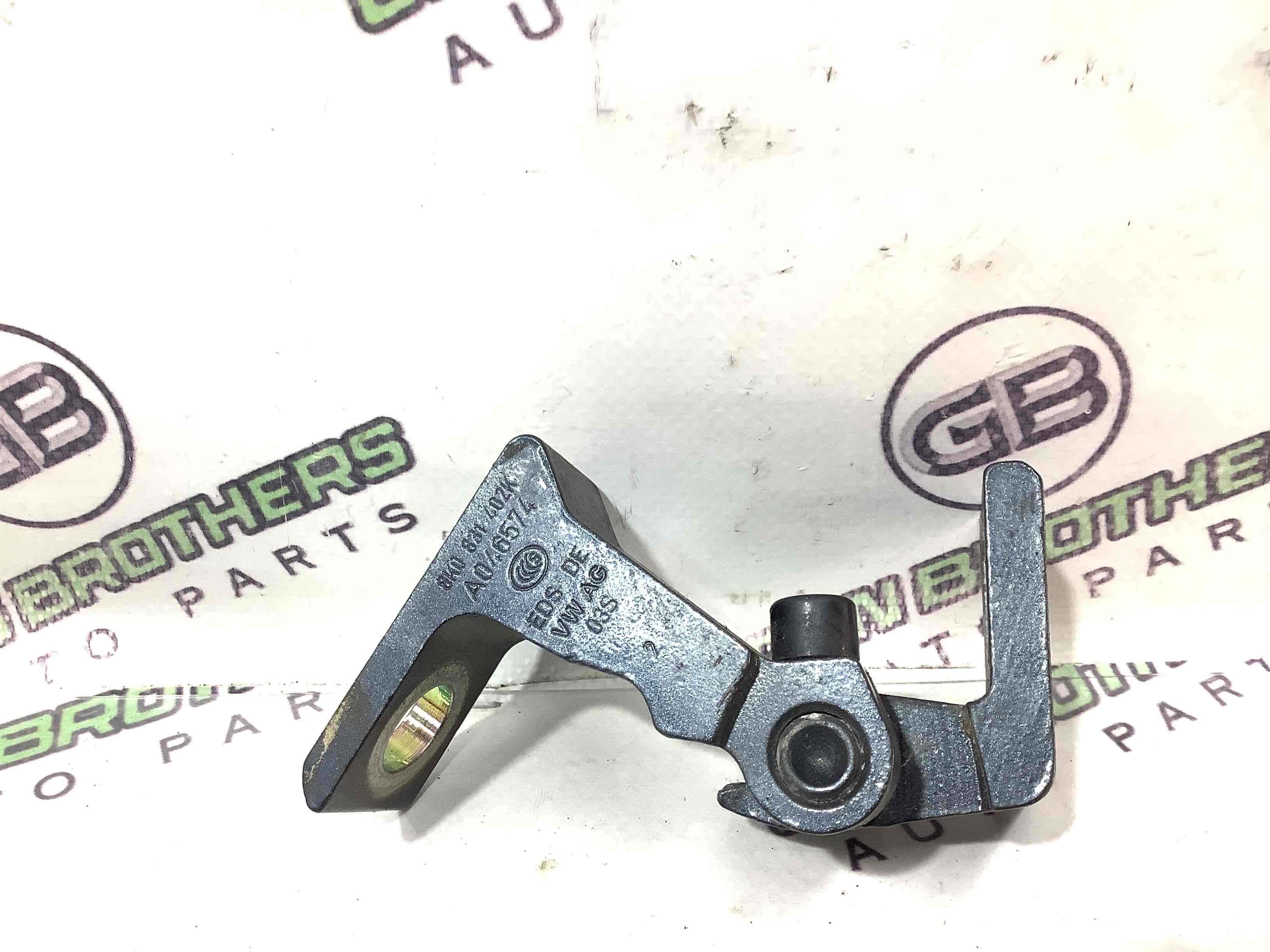 Петля двері, замок двері