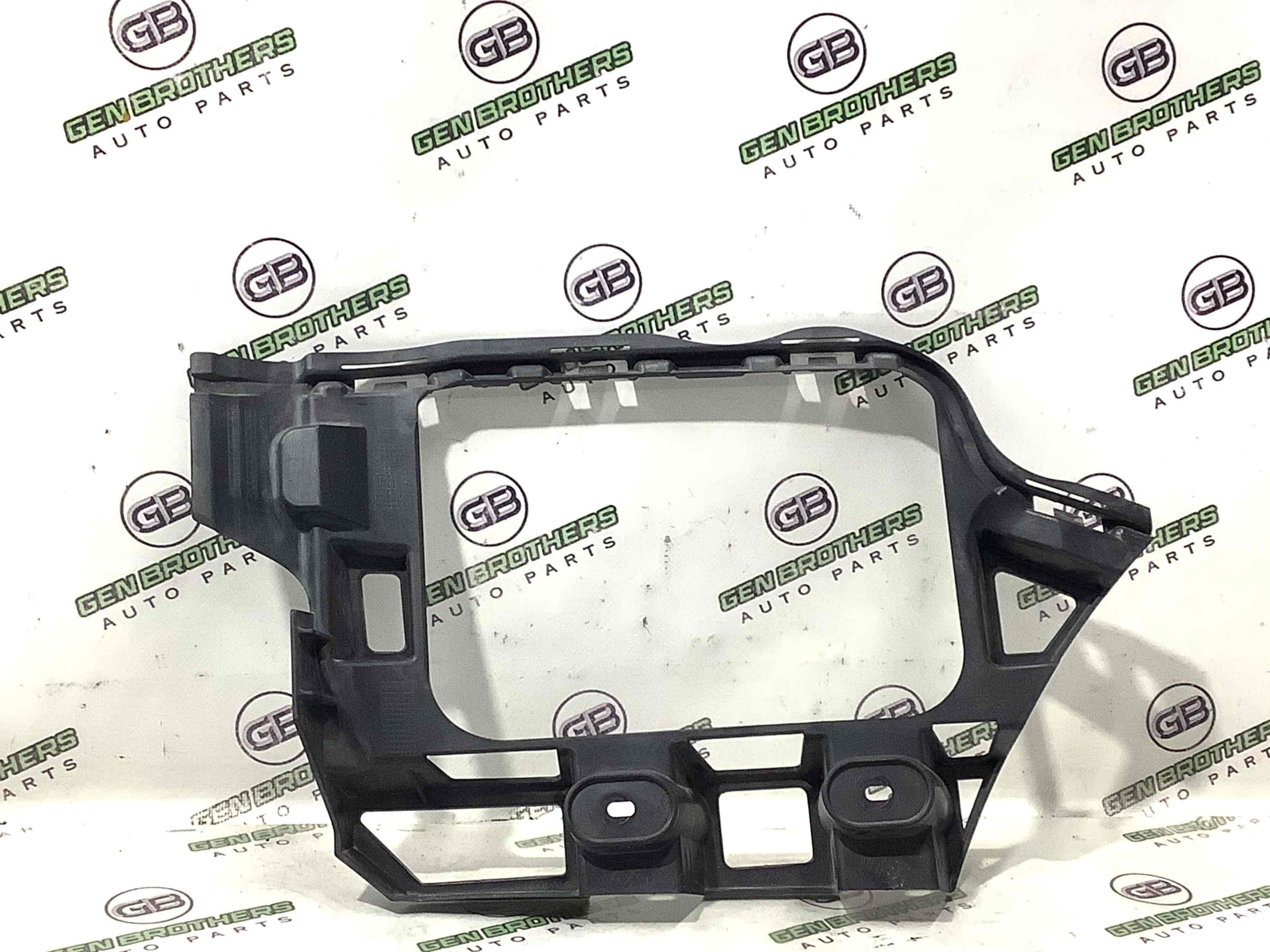 Кріплення заднього бампера ліве