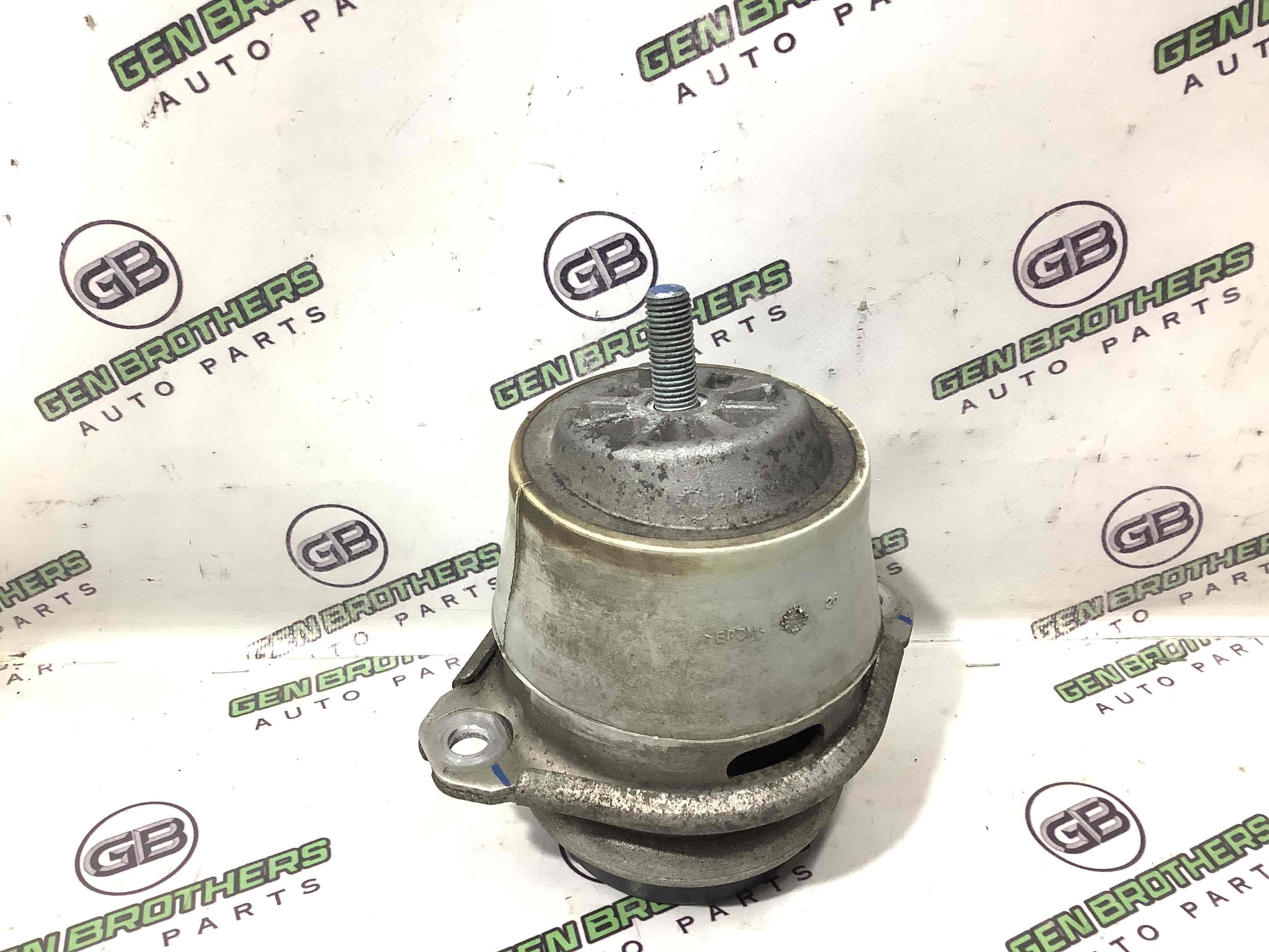 Подушка кріплення двигуна